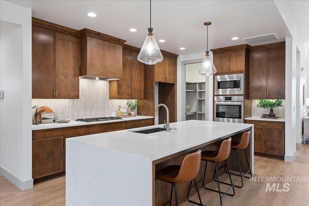 6070 N Arctic Fox, Meridian, Idaho 83646, 3 Bedrooms, 2 Bathrooms, Residential For Sale, Price $642,000,MLS 98997307