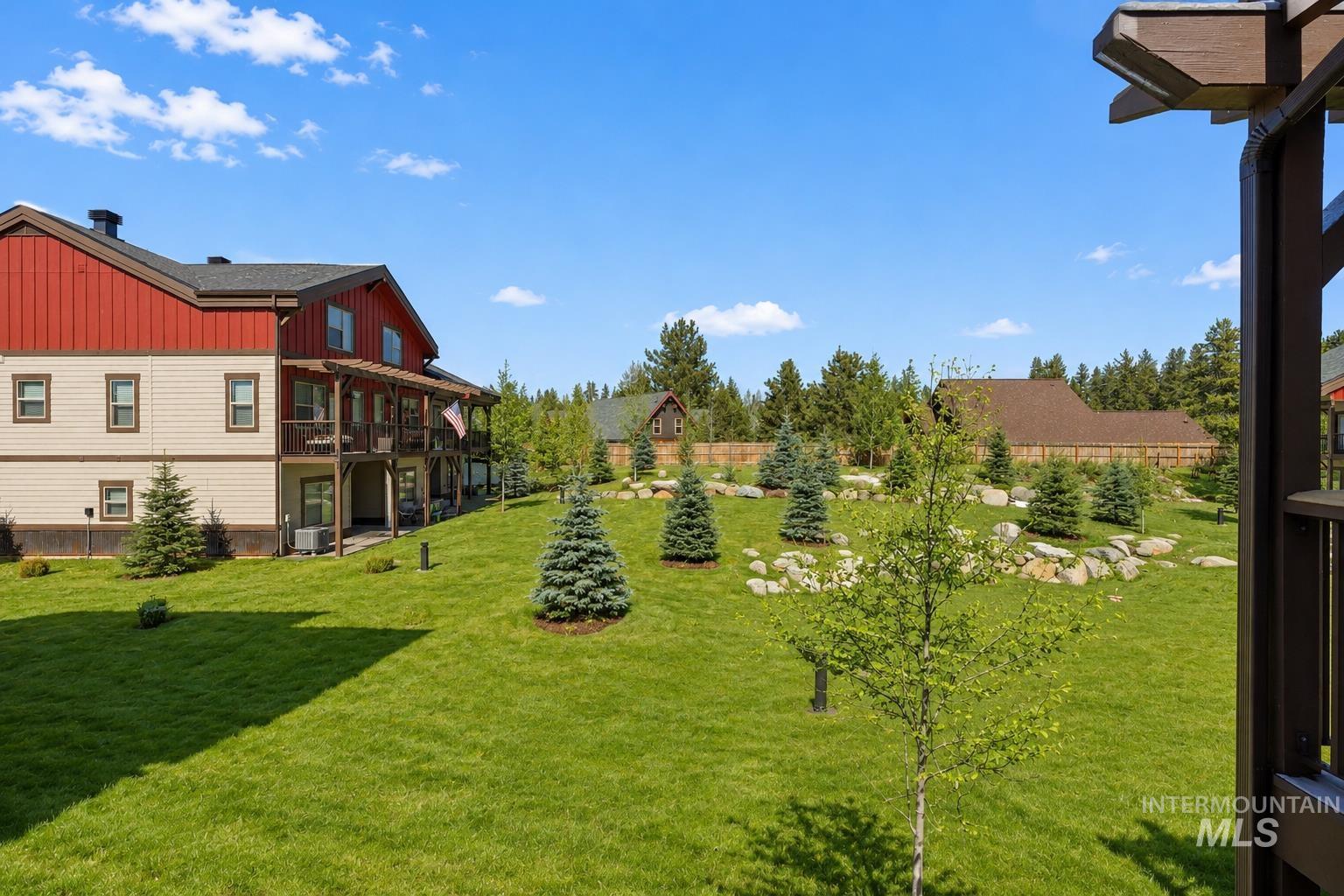 109 Broken Pine Lane, McCall, Idaho 83638, 3 Bedrooms, 3 Bathrooms, Residential Income For Sale, Price $569,900,MLS 98997313