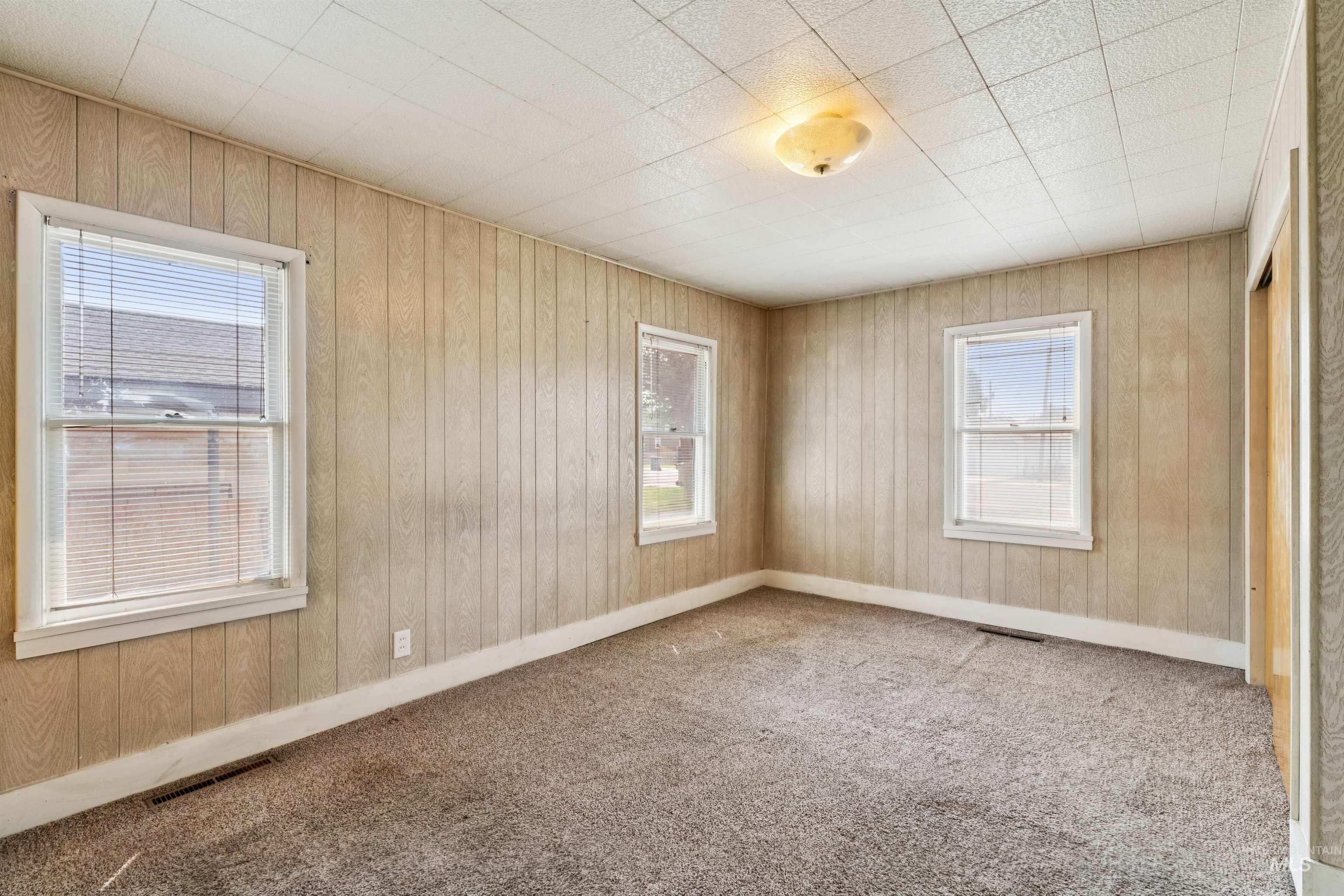 220 Lone Star Road, Nampa, Idaho 83651, 2 Bedrooms, 1 Bathroom, Residential For Sale, Price $335,000, 98997316