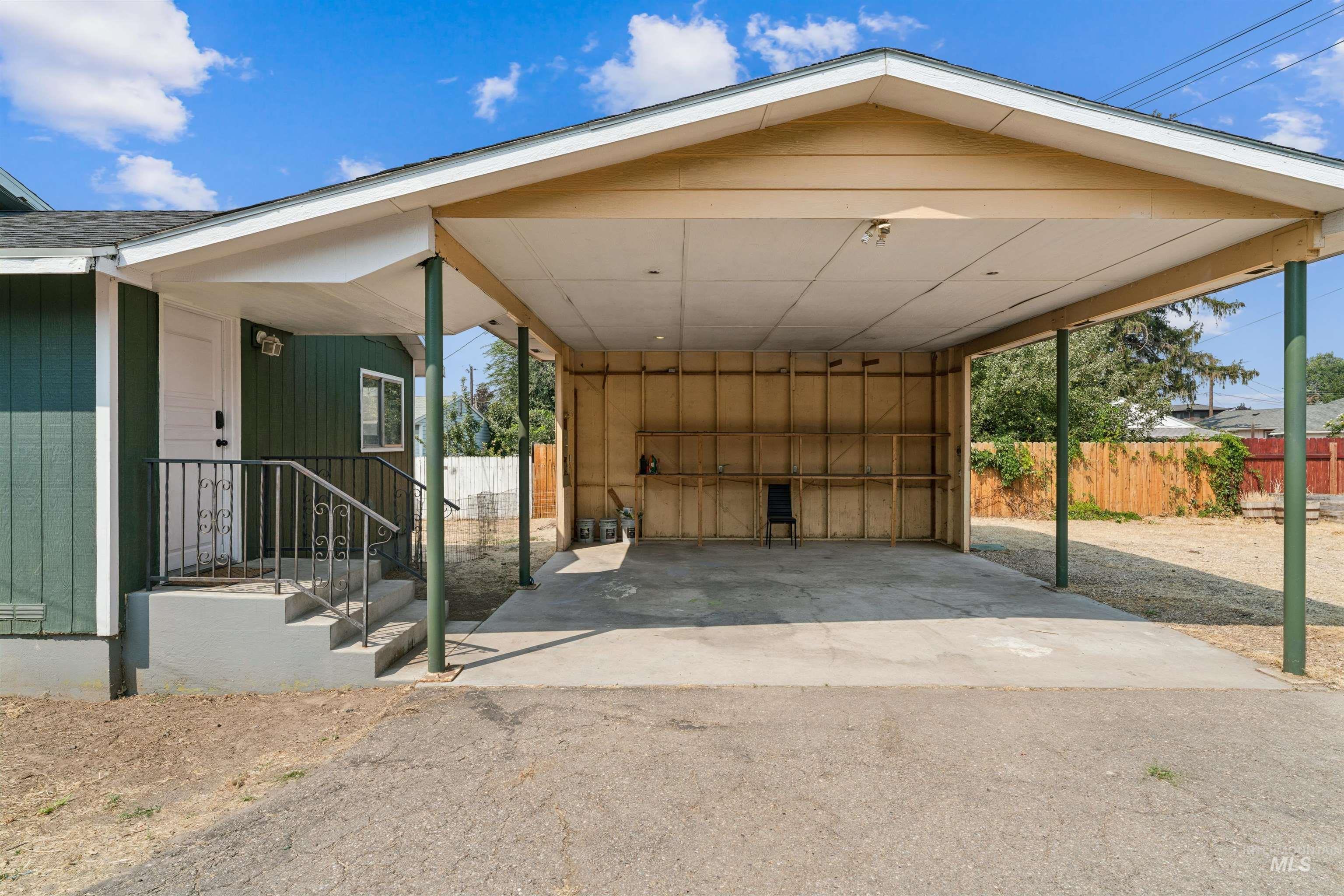 220 Lone Star Road, Nampa, Idaho 83651, 2 Bedrooms, 1 Bathroom, Residential For Sale, Price $335,000, 98997316