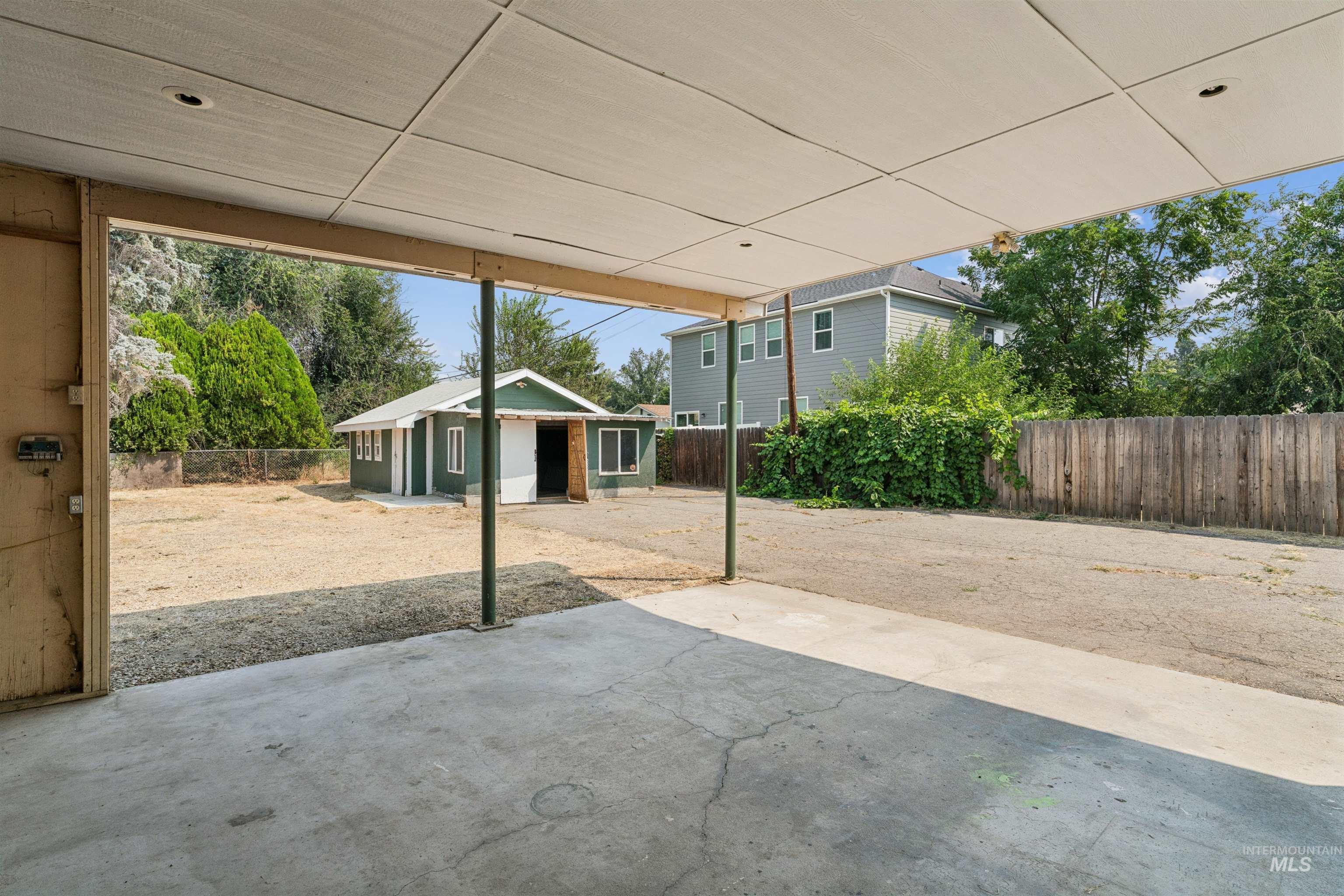 220 Lone Star Road, Nampa, Idaho 83651, 2 Bedrooms, 1 Bathroom, Residential For Sale, Price $335,000, 98997316