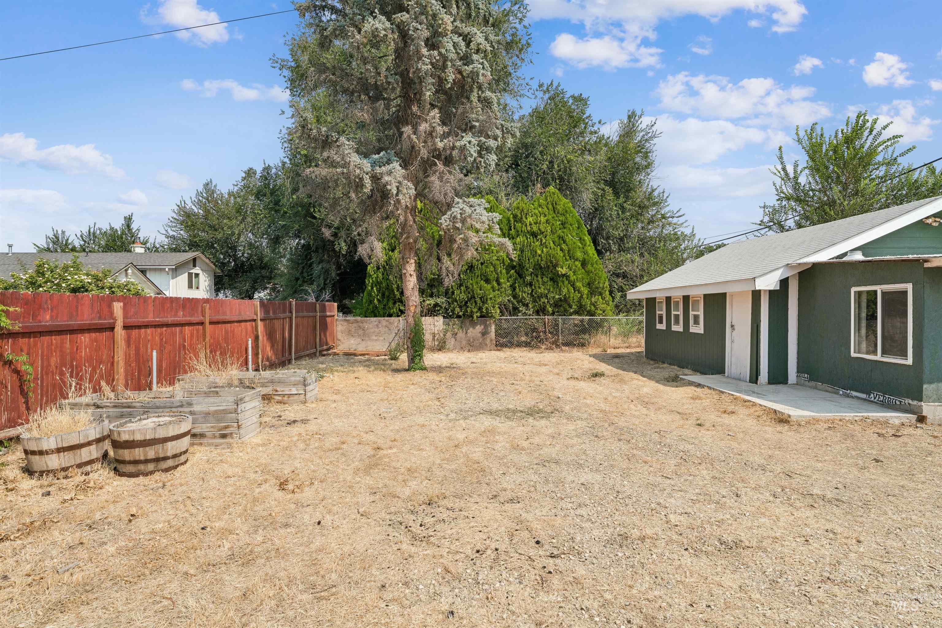 220 Lone Star Road, Nampa, Idaho 83651, 2 Bedrooms, 1 Bathroom, Residential For Sale, Price $335,000, 98997316