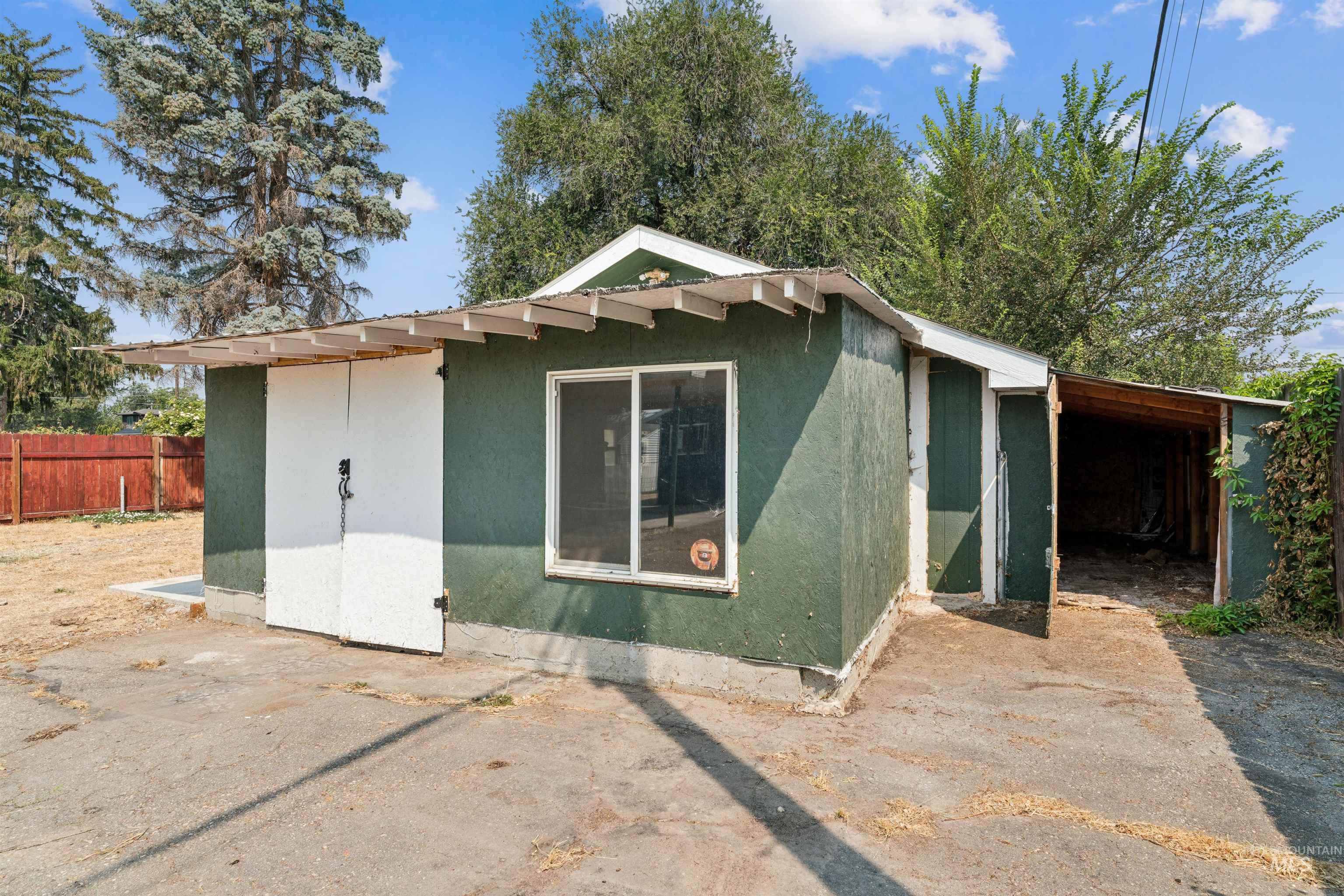 220 Lone Star Road, Nampa, Idaho 83651, 2 Bedrooms, 1 Bathroom, Residential For Sale, Price $335,000, 98997316