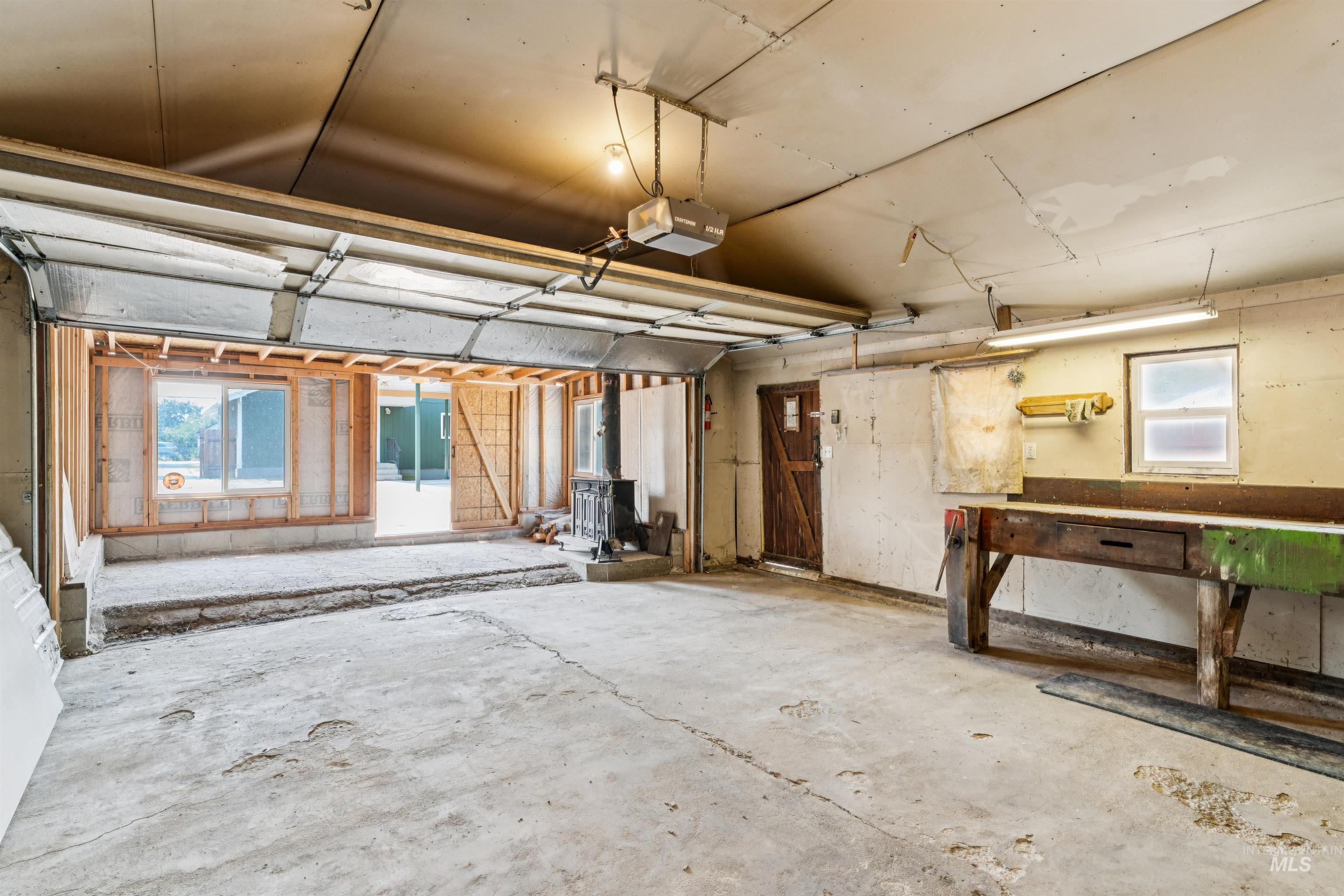 220 Lone Star Road, Nampa, Idaho 83651, 2 Bedrooms, 1 Bathroom, Residential For Sale, Price $335,000, 98997316