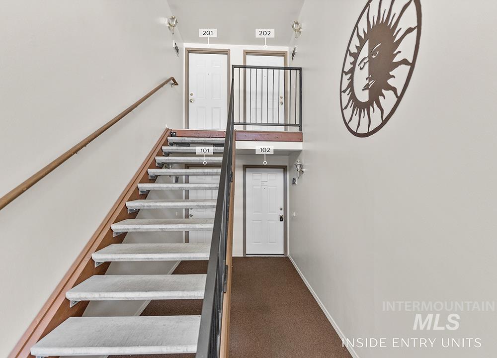 2555 W Malad St, Boise, Idaho 83705, 2 Bedrooms, 1 Bathroom, Residential Income For Sale, Price $900,000,MLS 98997318