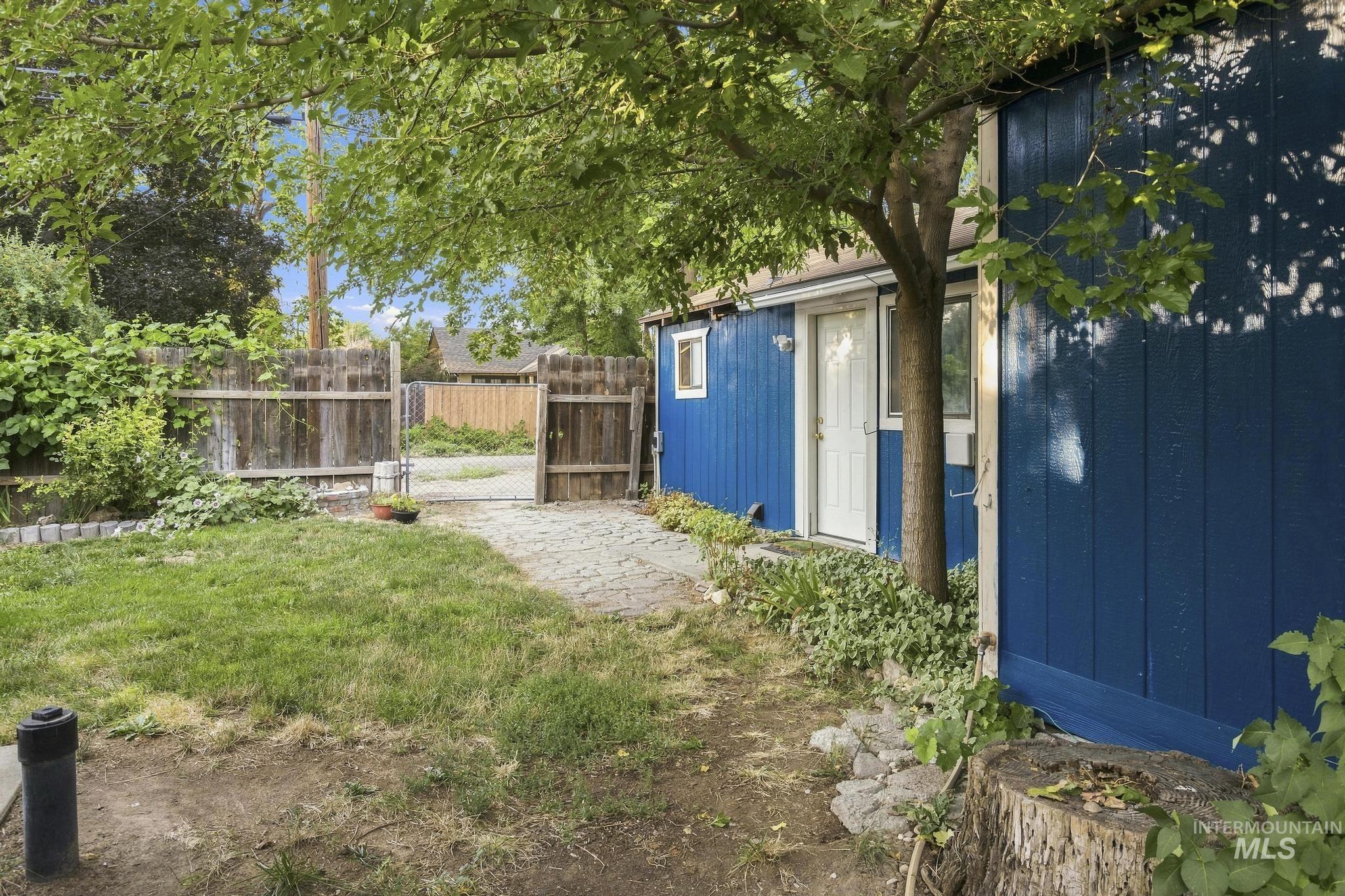 432 E Pine Ave, Meridian, Idaho 83642, 3 Bedrooms, 2 Bathrooms, Residential For Sale, Price $360,000, 98997321