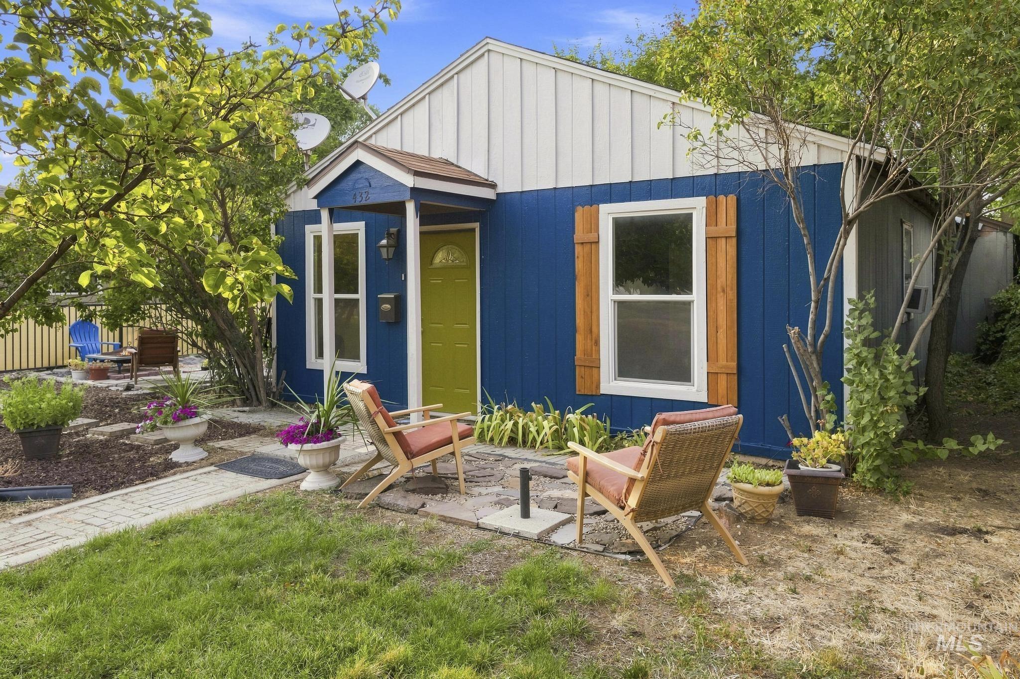 432 E Pine Ave, Meridian, Idaho 83642, 3 Bedrooms, 2 Bathrooms, Residential For Sale, Price $360,000, 98997321