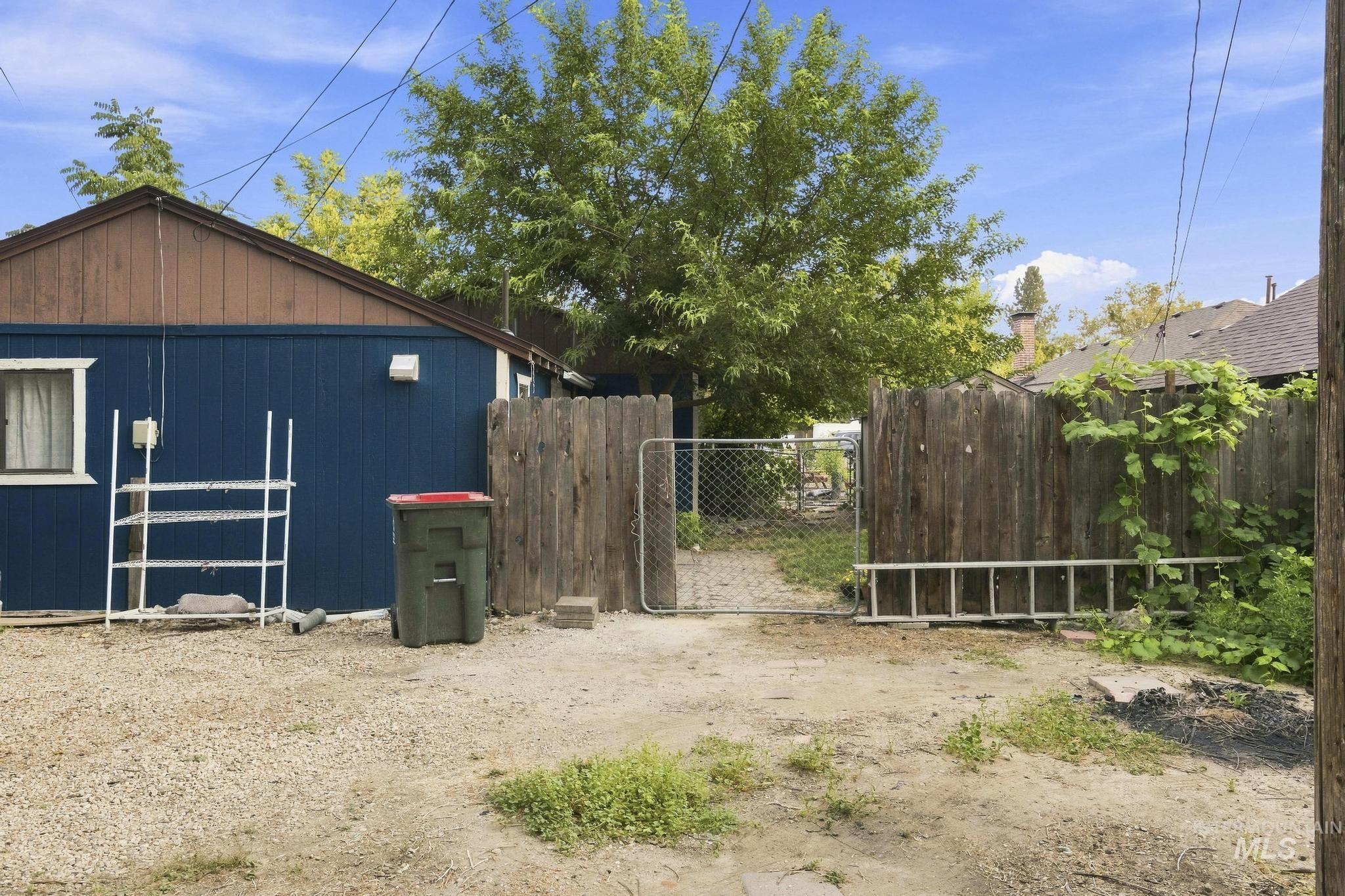 432 E Pine Ave, Meridian, Idaho 83642, 3 Bedrooms, 2 Bathrooms, Residential For Sale, Price $360,000, 98997321