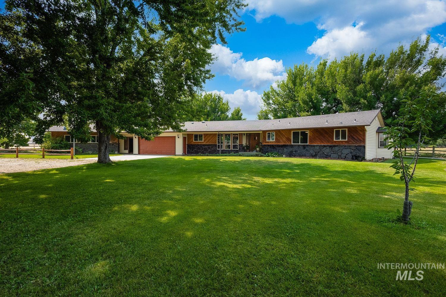 1769 W Central Rd, Emmett, Idaho 83617, 3 Bedrooms, 2.5 Bathrooms, Residential For Sale, Price $740,000,MLS 98997330
