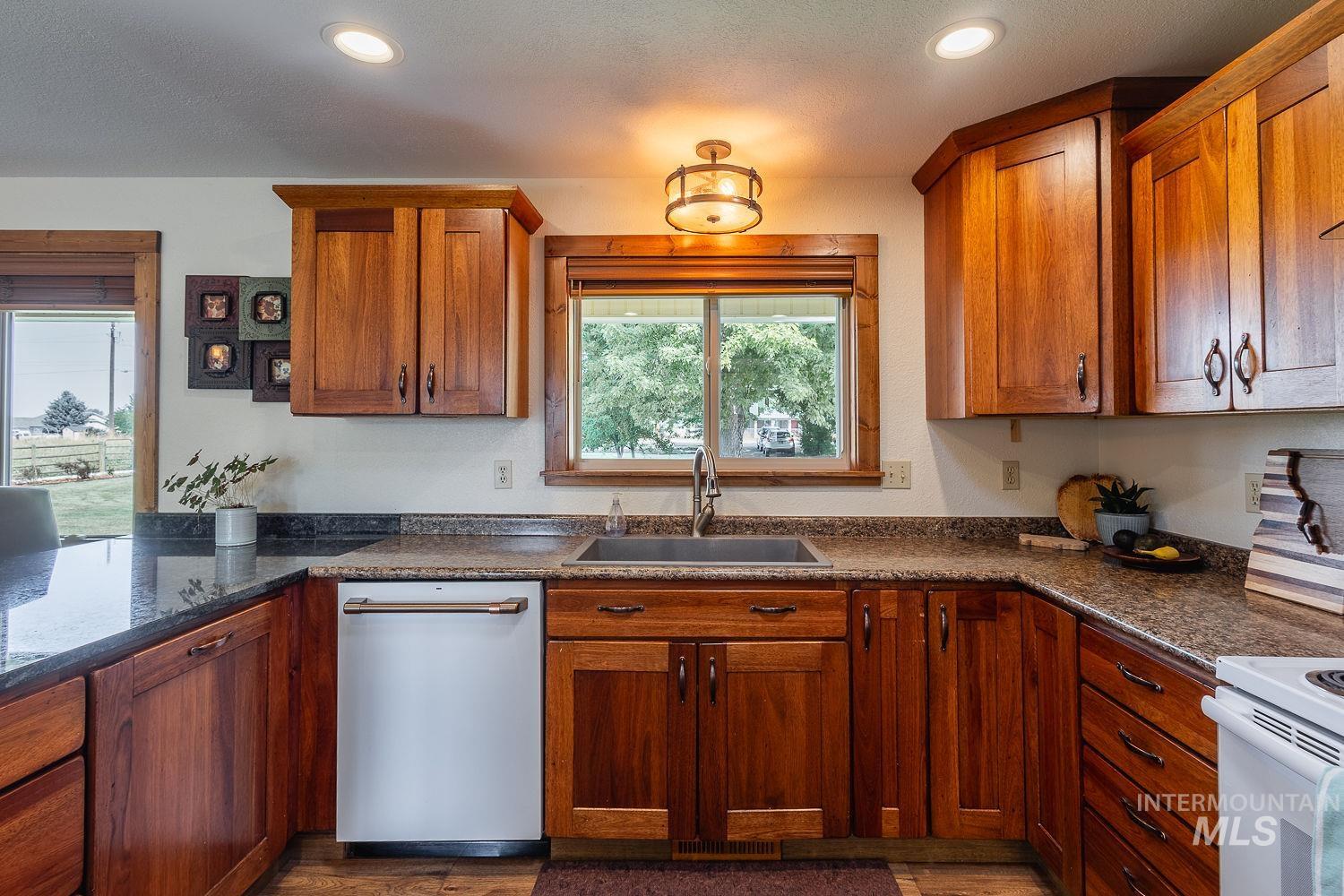 1769 W Central Rd, Emmett, Idaho 83617, 3 Bedrooms, 2.5 Bathrooms, Residential For Sale, Price $740,000,MLS 98997330