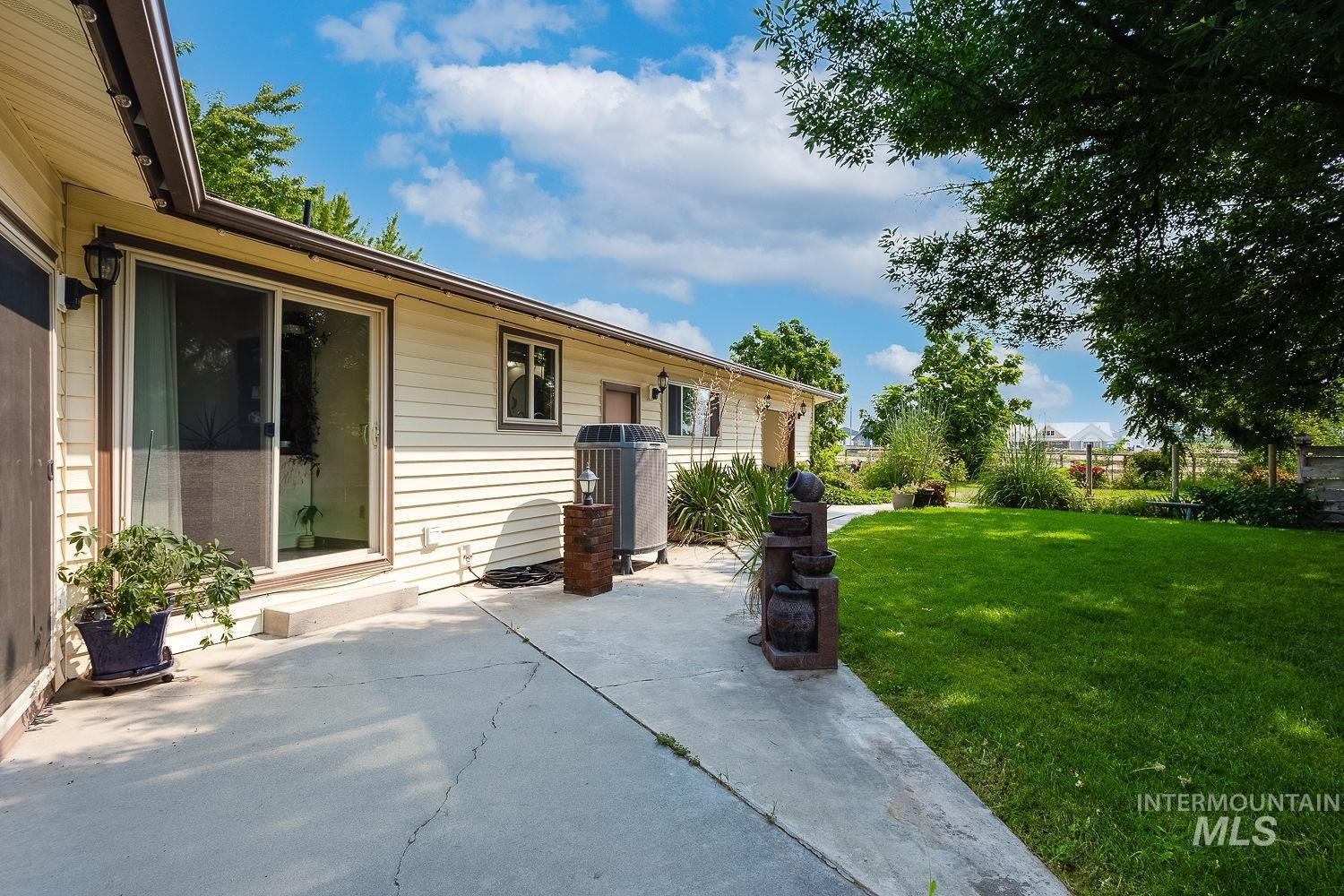 1769 W Central Rd, Emmett, Idaho 83617, 3 Bedrooms, 2.5 Bathrooms, Residential For Sale, Price $740,000,MLS 98997330