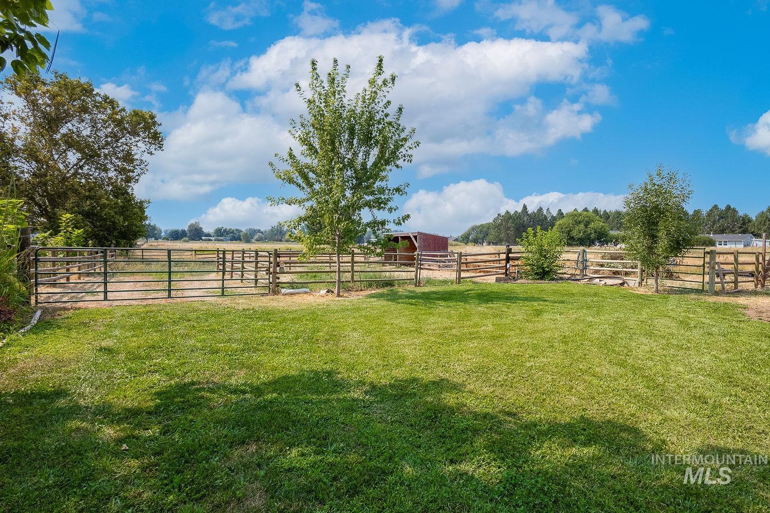 1769 W Central Rd, Emmett, Idaho 83617, 3 Bedrooms, 2.5 Bathrooms, Residential For Sale, Price $740,000,MLS 98997330