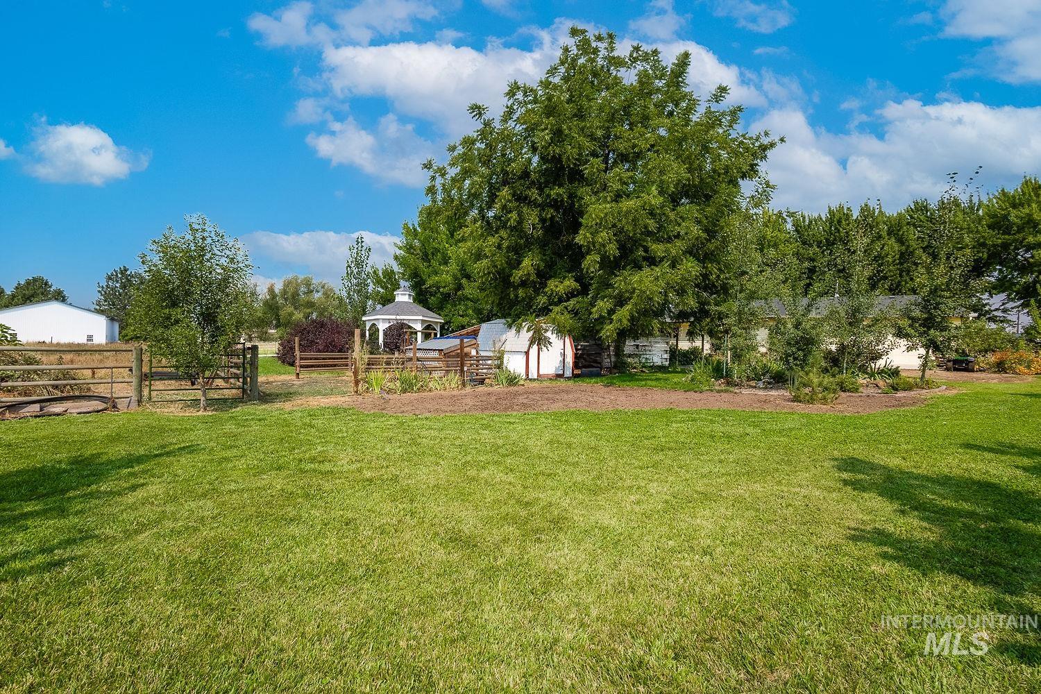 1769 W Central Rd, Emmett, Idaho 83617, 3 Bedrooms, 2.5 Bathrooms, Residential For Sale, Price $740,000,MLS 98997330