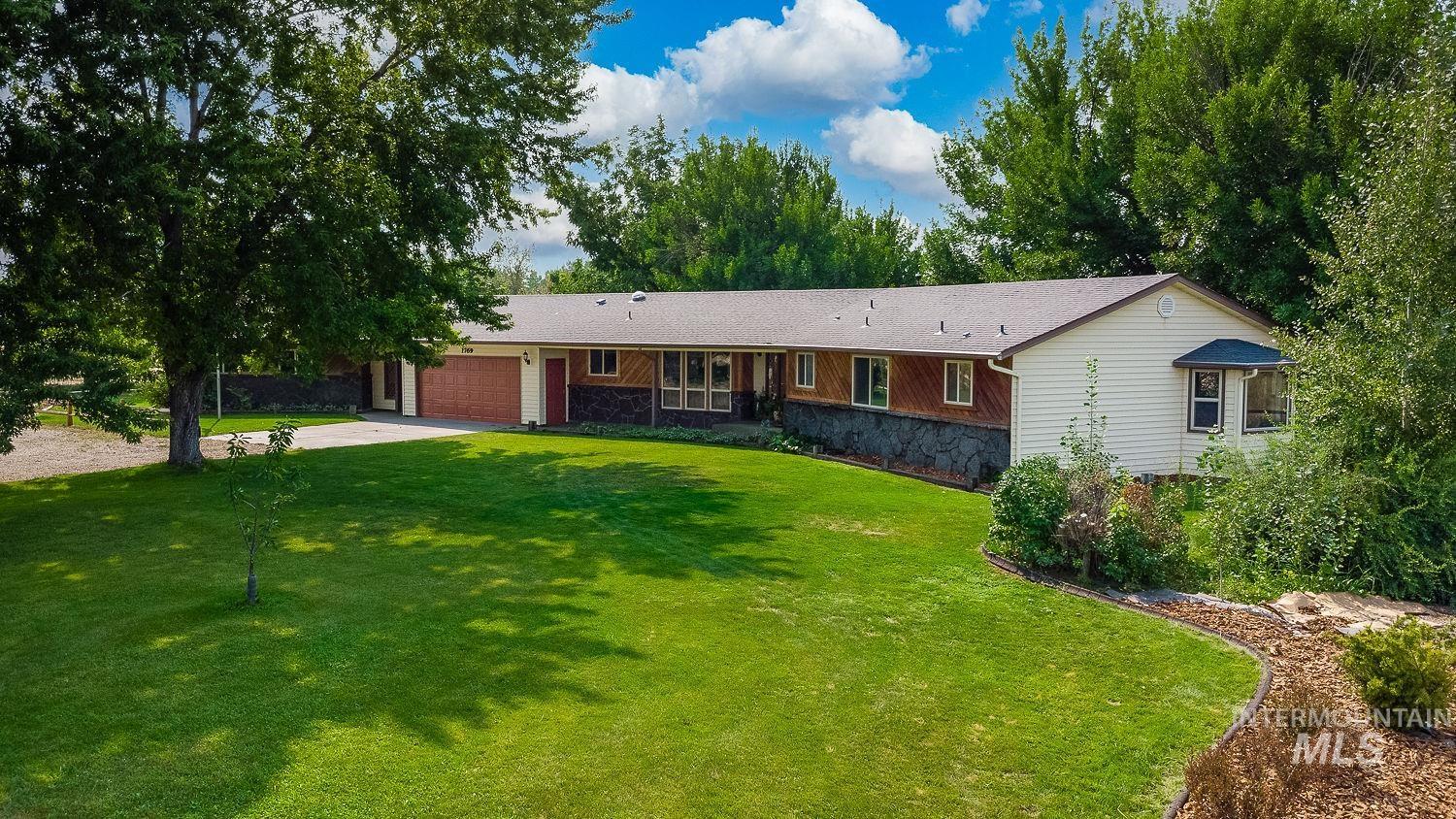 1769 W Central Rd, Emmett, Idaho 83617, 3 Bedrooms, 2.5 Bathrooms, Residential For Sale, Price $740,000,MLS 98997330