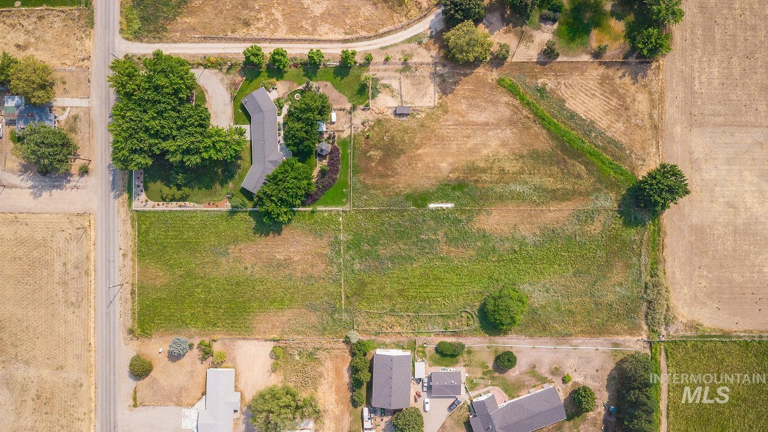 1769 W Central Rd, Emmett, Idaho 83617, 3 Bedrooms, 2.5 Bathrooms, Residential For Sale, Price $740,000,MLS 98997330