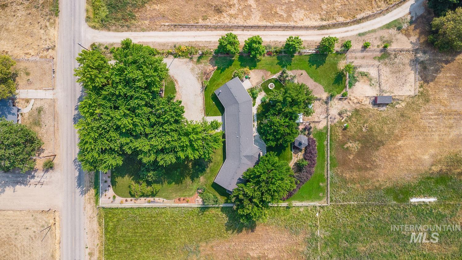 1769 W Central Rd, Emmett, Idaho 83617, 3 Bedrooms, 2.5 Bathrooms, Residential For Sale, Price $740,000,MLS 98997330