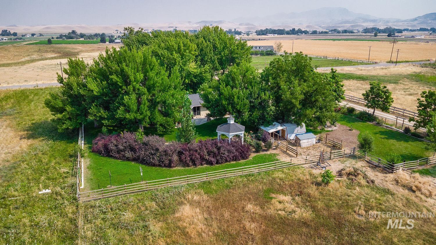 1769 W Central Rd, Emmett, Idaho 83617, 3 Bedrooms, 2.5 Bathrooms, Residential For Sale, Price $740,000,MLS 98997330