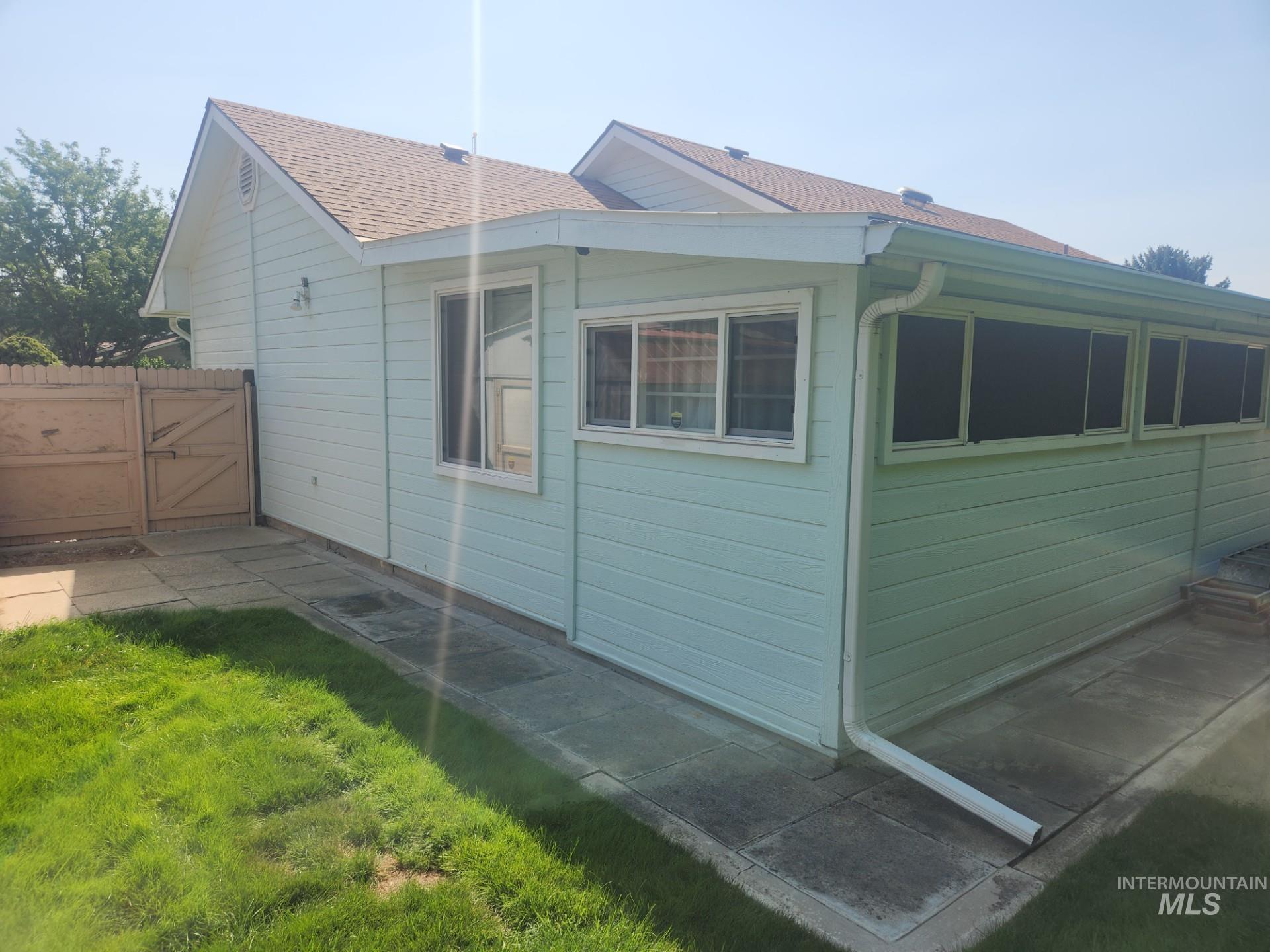 2061 N Todd Way, Meridian, Idaho 83646, 3 Bedrooms, 1 Bathroom, Residential For Sale, Price $394,900, 98997332