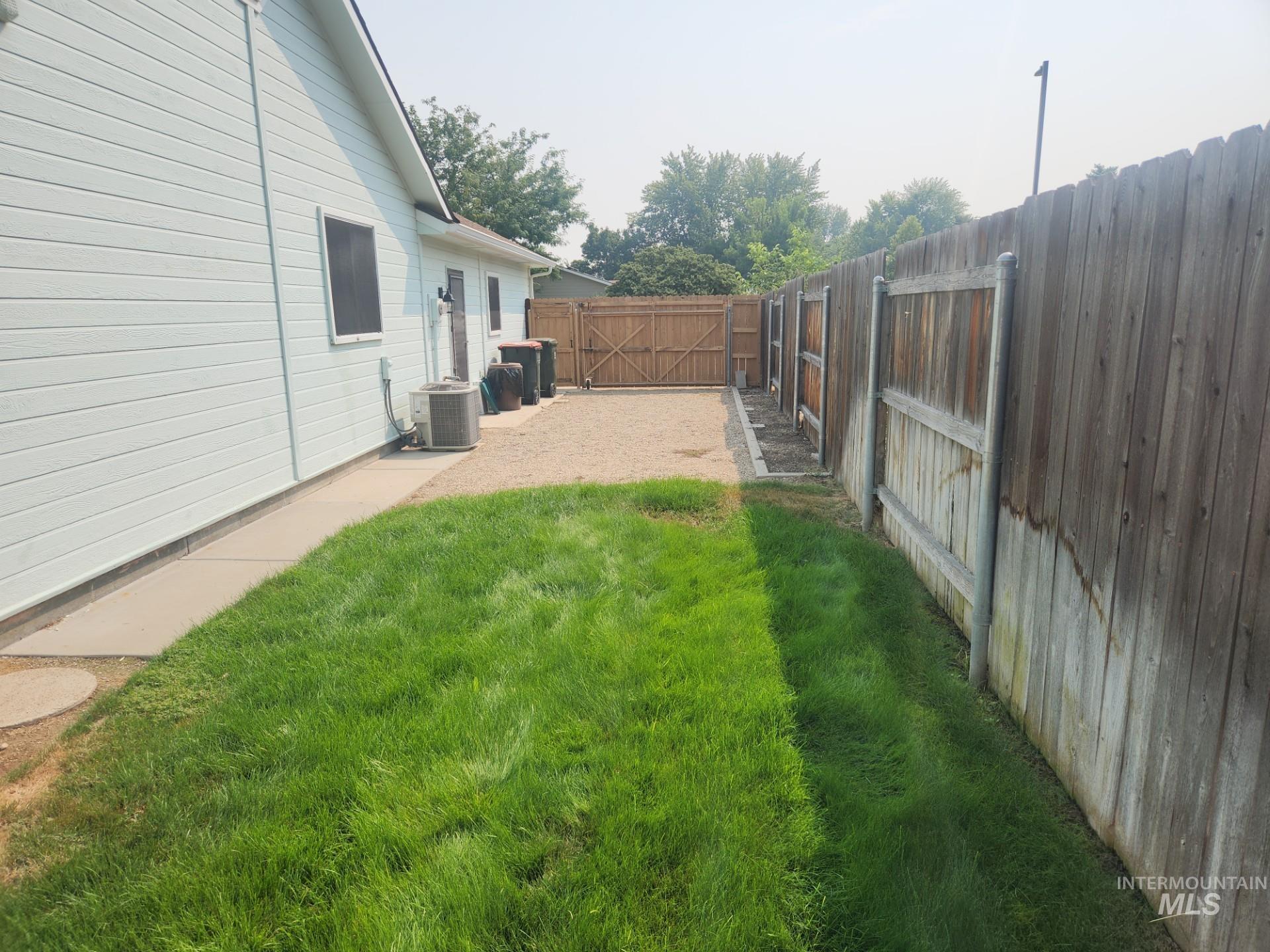 2061 N Todd Way, Meridian, Idaho 83646, 3 Bedrooms, 1 Bathroom, Residential For Sale, Price $394,900, 98997332