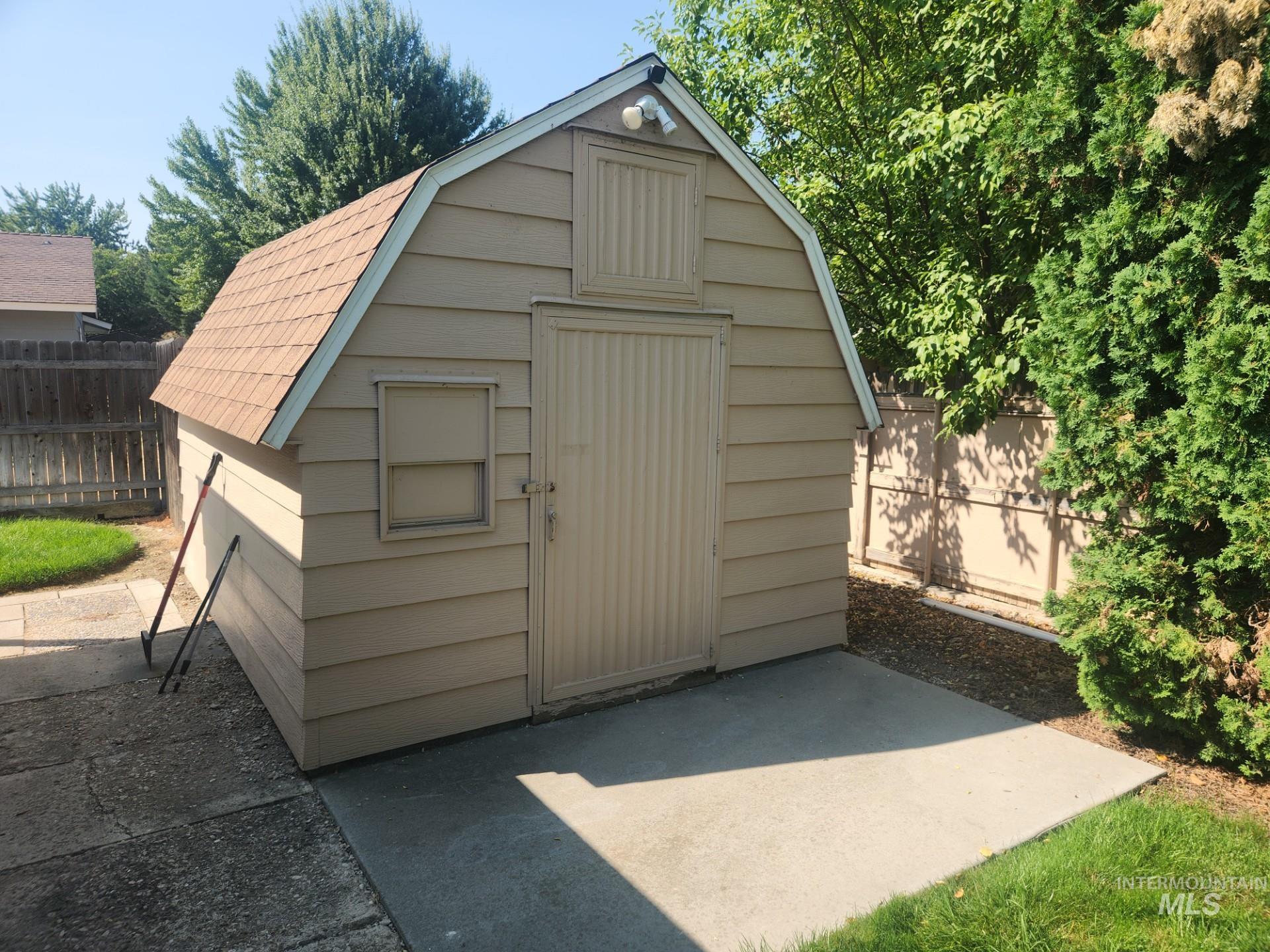 2061 N Todd Way, Meridian, Idaho 83646, 3 Bedrooms, 1 Bathroom, Residential For Sale, Price $394,900, 98997332