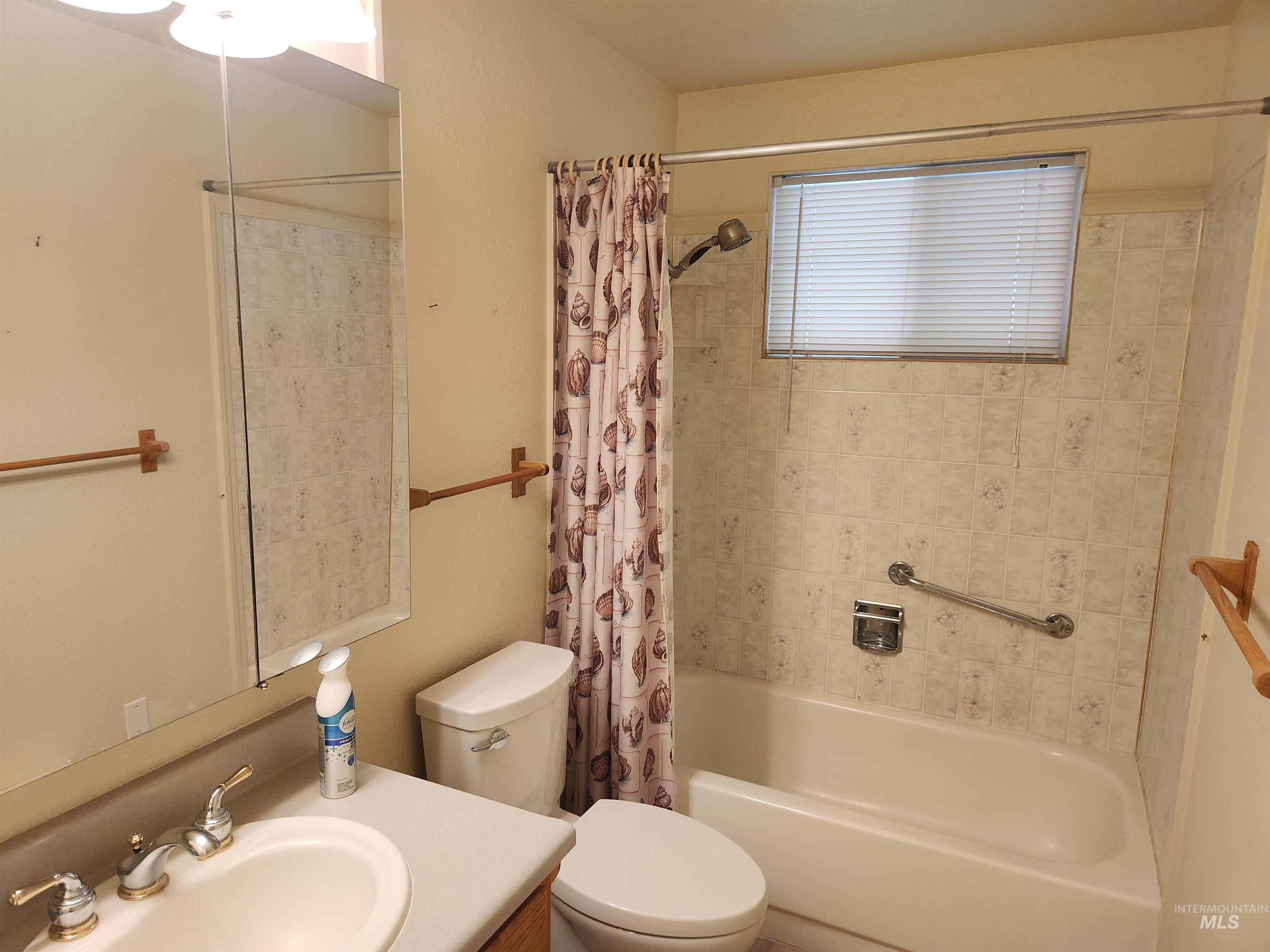 2061 N Todd Way, Meridian, Idaho 83646, 3 Bedrooms, 1 Bathroom, Residential For Sale, Price $394,900, 98997332