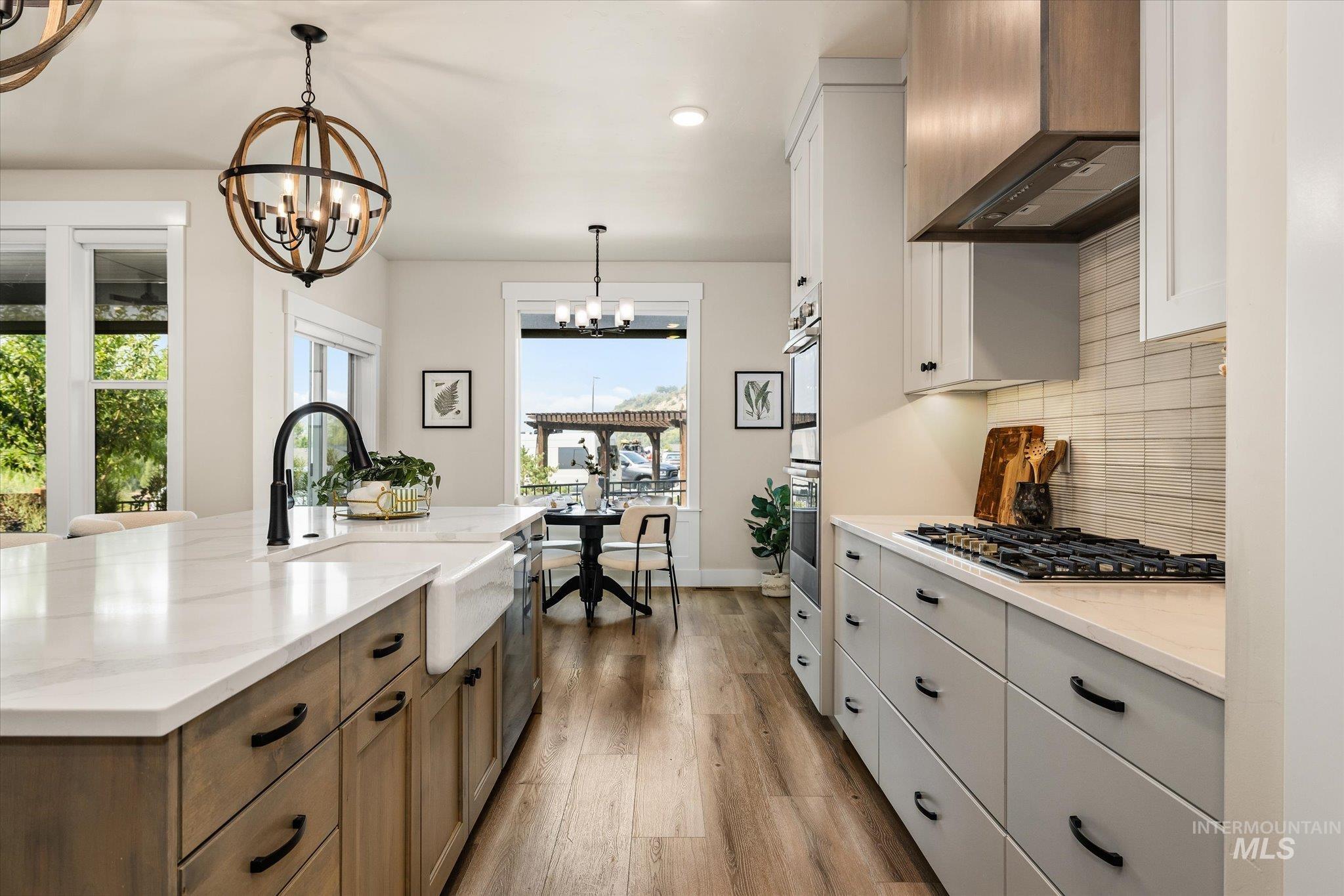 2543 S Via Privada Ln, Boise, Idaho 83716, 3 Bedrooms, 2.5 Bathrooms, Residential For Sale, Price $787,300,MLS 98997335