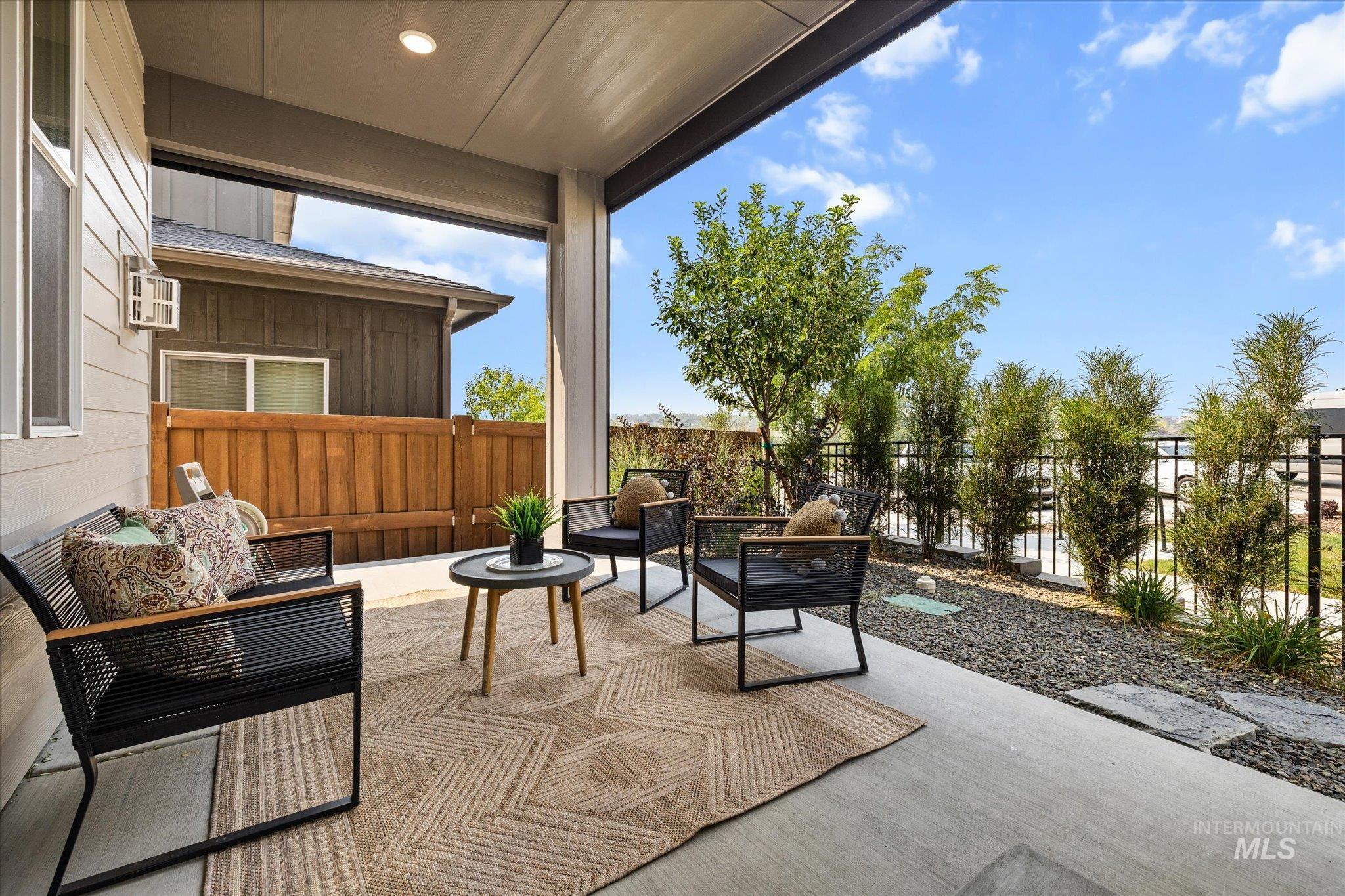 2543 S Via Privada Ln, Boise, Idaho 83716, 3 Bedrooms, 2.5 Bathrooms, Residential For Sale, Price $787,300,MLS 98997335