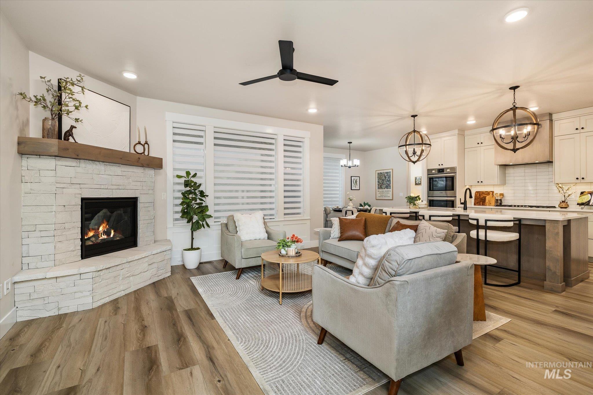 2543 S Via Privada Ln, Boise, Idaho 83716, 3 Bedrooms, 2.5 Bathrooms, Residential For Sale, Price $787,300,MLS 98997335