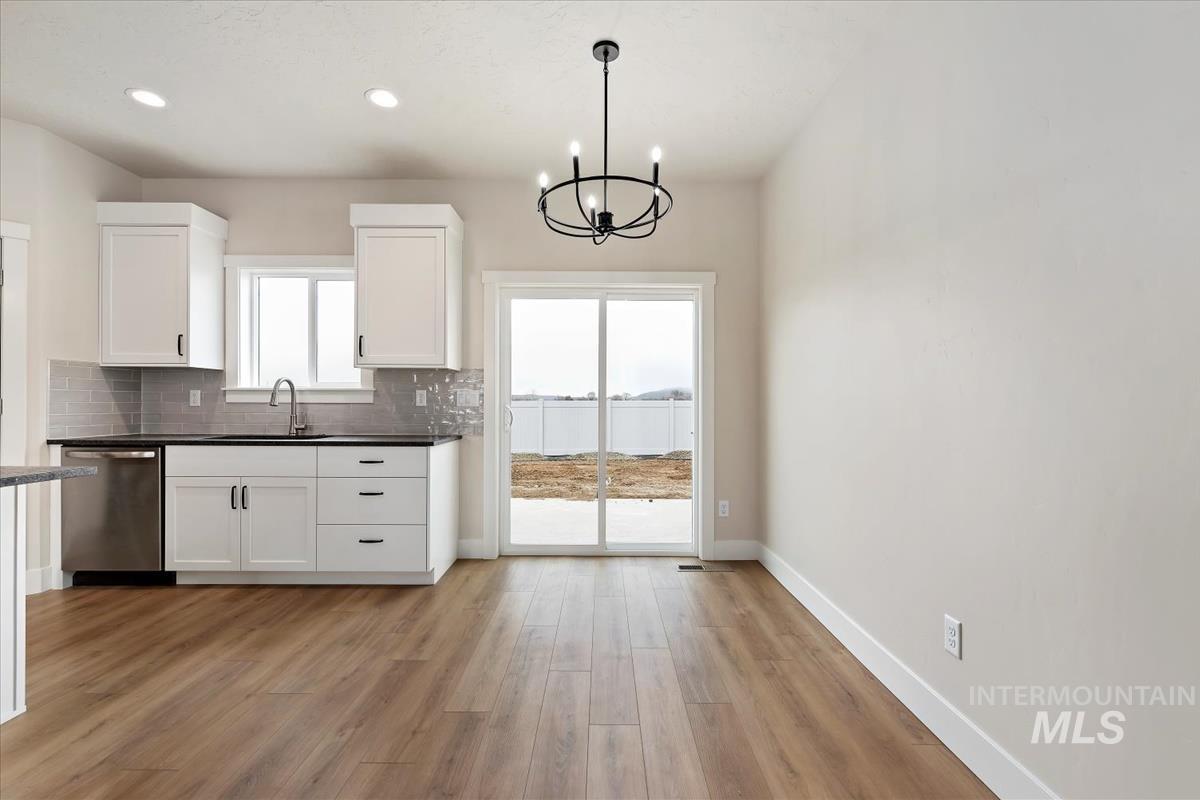 907 Sierra St, Vale, Oregon 97918, 3 Bedrooms, 2 Bathrooms, Residential For Sale, Price $325,000,MLS 98997340