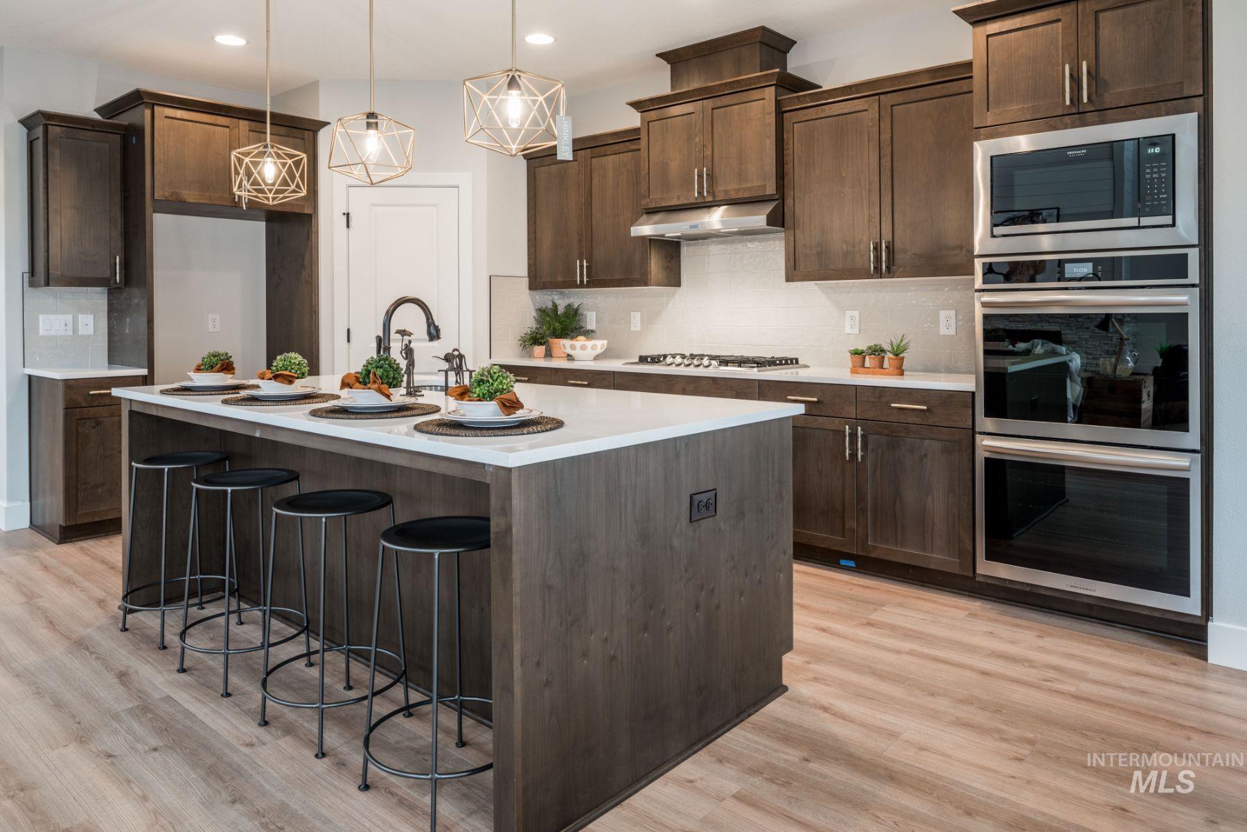 6156 N Arctic Fox, Meridian, Idaho 83646, 4 Bedrooms, 3 Bathrooms, Residential For Sale, Price $707,000, 98997342