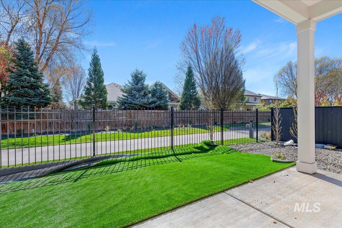 6048 W Malbar St., Meridian, Idaho 83646, 4 Bedrooms, 3.5 Bathrooms, Residential For Sale, Price $760,000, 98997343