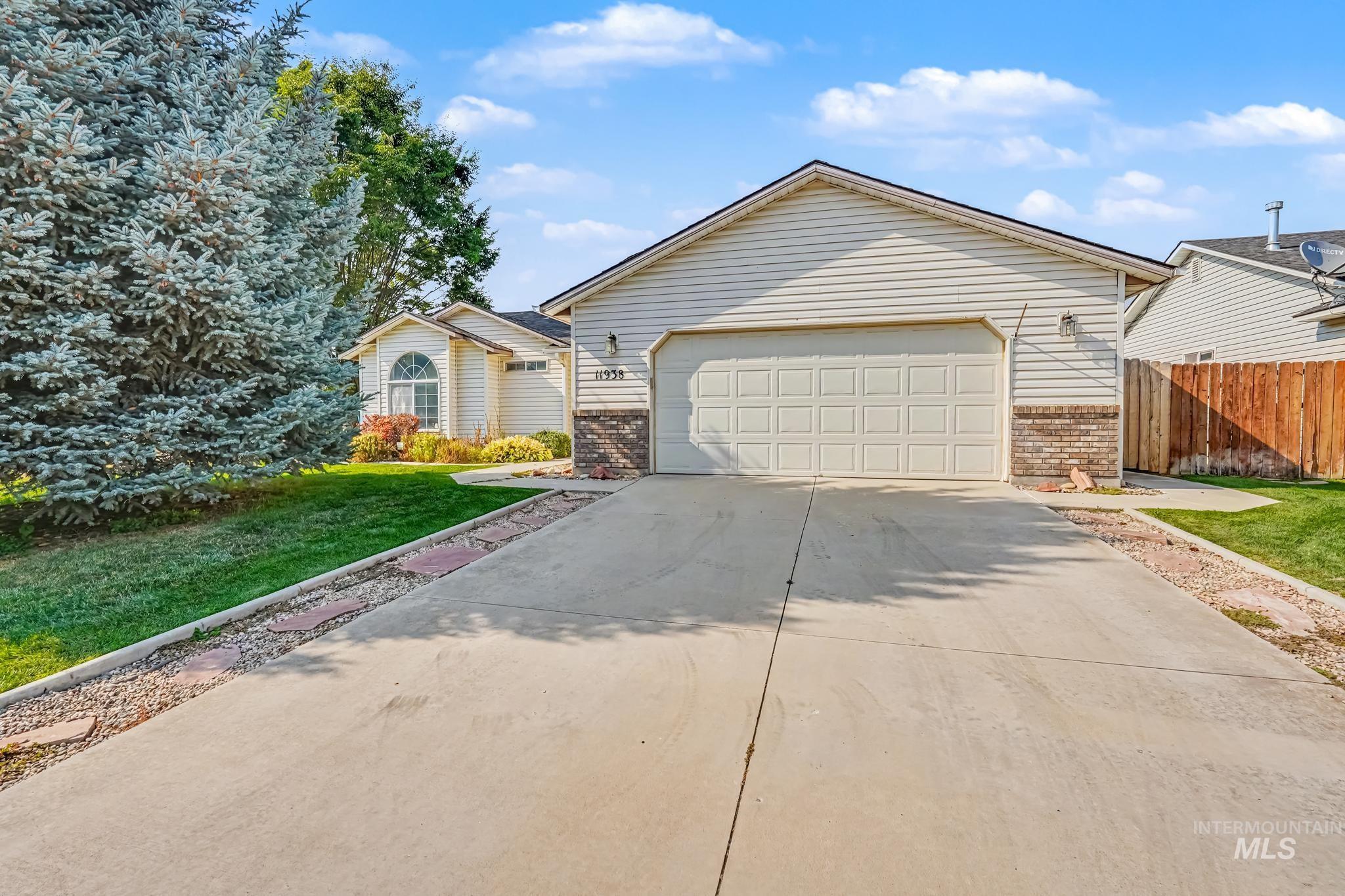 11938 Emerson St, Caldwell, Idaho 83605, 3 Bedrooms, 2 Bathrooms, Residential For Sale, Price $379,000,MLS 98997344