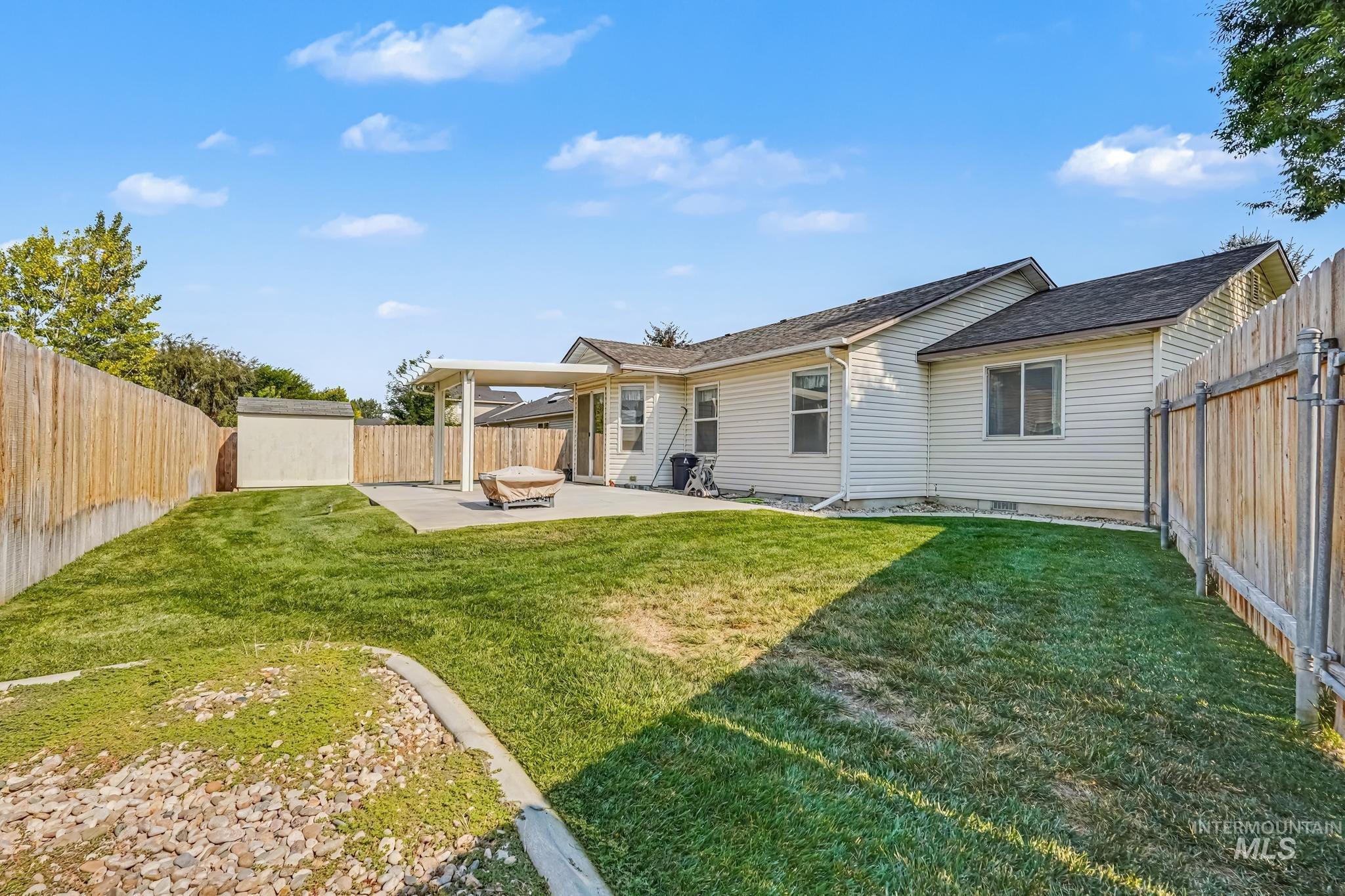 11938 Emerson St, Caldwell, Idaho 83605, 3 Bedrooms, 2 Bathrooms, Residential For Sale, Price $379,000,MLS 98997344