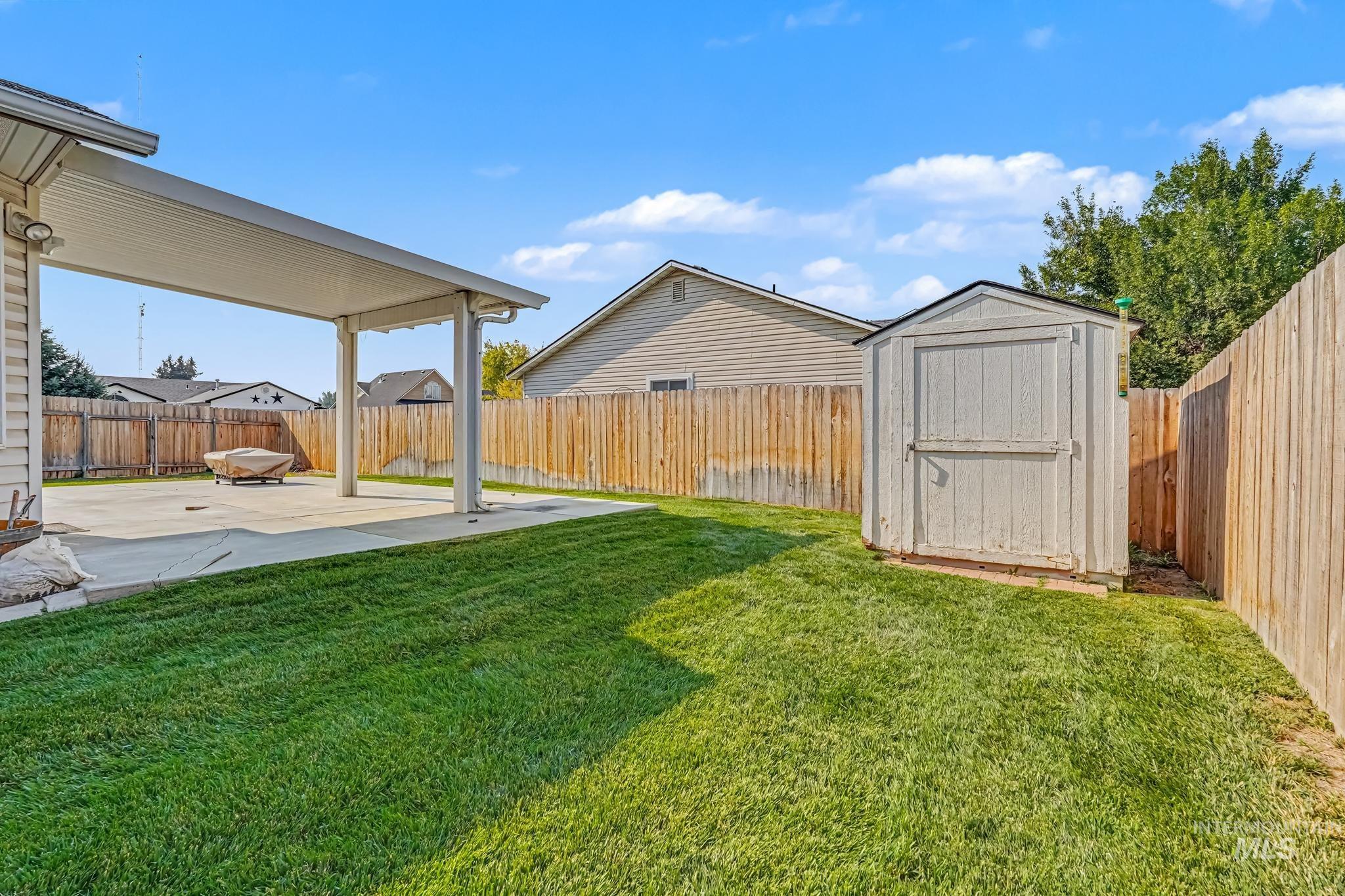 11938 Emerson St, Caldwell, Idaho 83605, 3 Bedrooms, 2 Bathrooms, Residential For Sale, Price $379,000,MLS 98997344