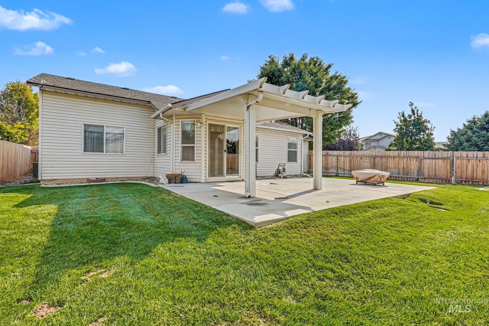 11938 Emerson St, Caldwell, Idaho 83605, 3 Bedrooms, 2 Bathrooms, Residential For Sale, Price $379,000,MLS 98997344