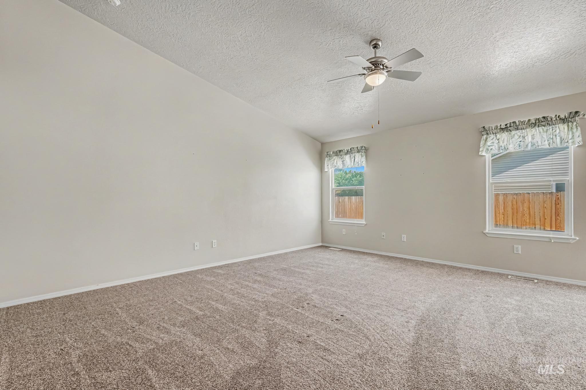 11938 Emerson St, Caldwell, Idaho 83605, 3 Bedrooms, 2 Bathrooms, Residential For Sale, Price $379,000,MLS 98997344
