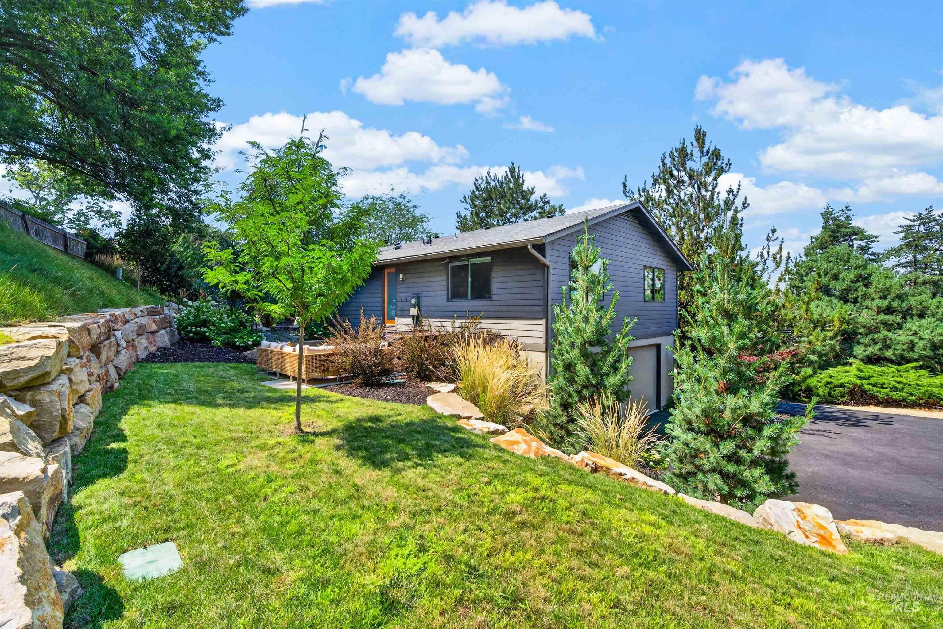 561 E Balmoral Rd, Boise, Idaho 83702, 4 Bedrooms, 3 Bathrooms, Residential For Sale, Price $985,000,MLS 98997345