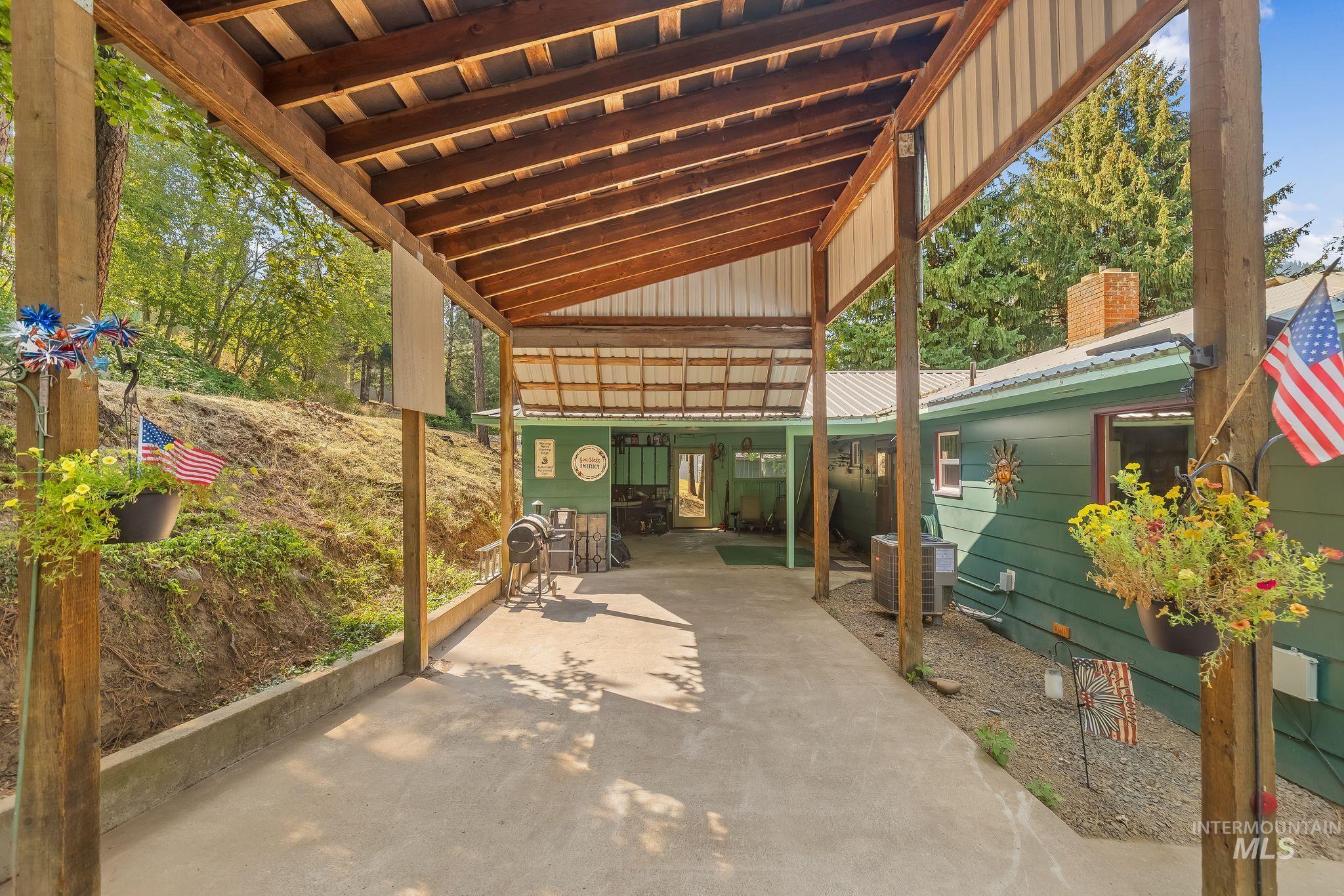 804 Pine Drive Heights, Orofino, Idaho 83544, 4 Bedrooms, 2 Bathrooms, Residential For Sale, Price $349,000,MLS 98997346