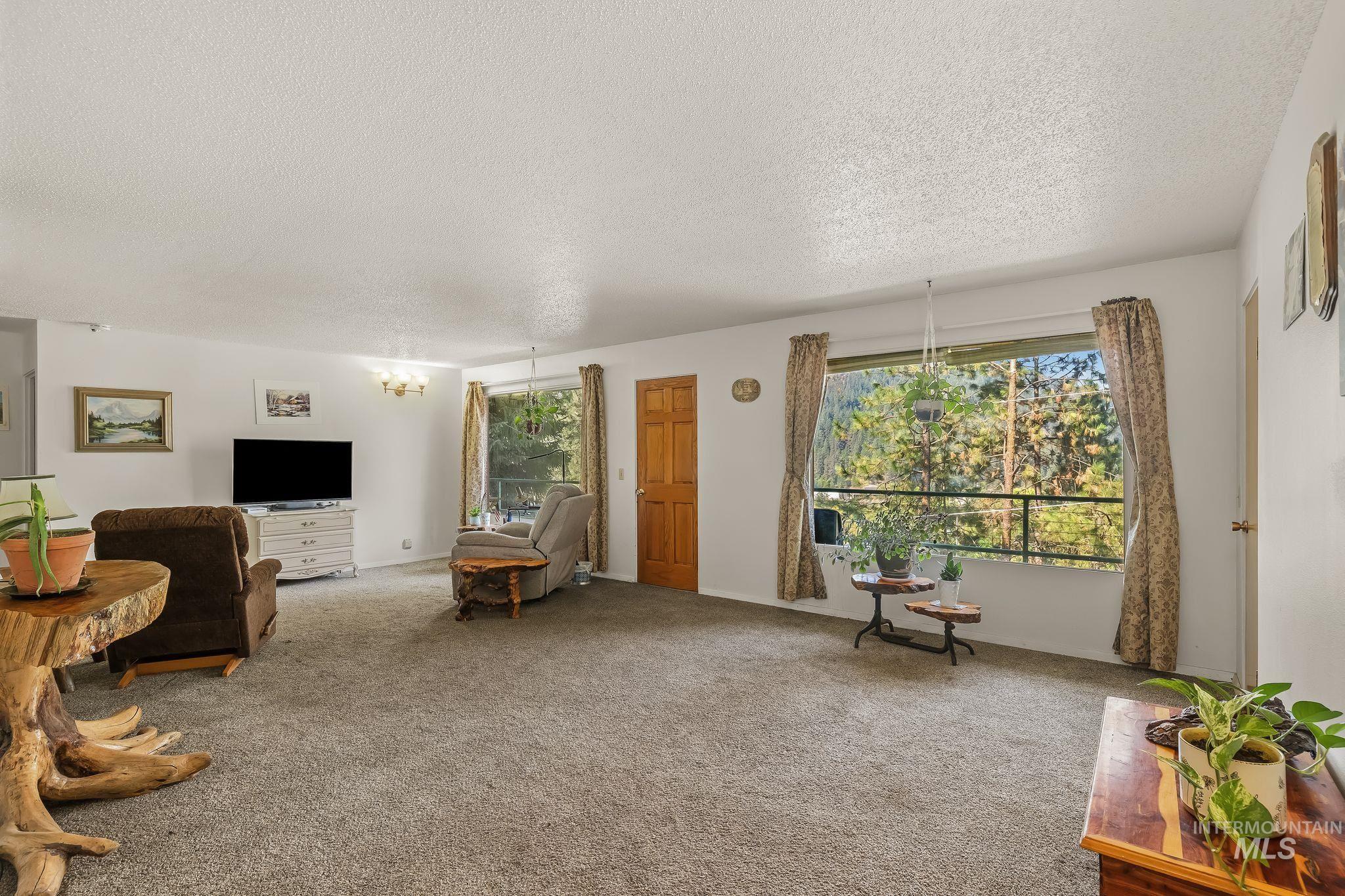 804 Pine Drive Heights, Orofino, Idaho 83544, 4 Bedrooms, 2 Bathrooms, Residential For Sale, Price $349,000,MLS 98997346