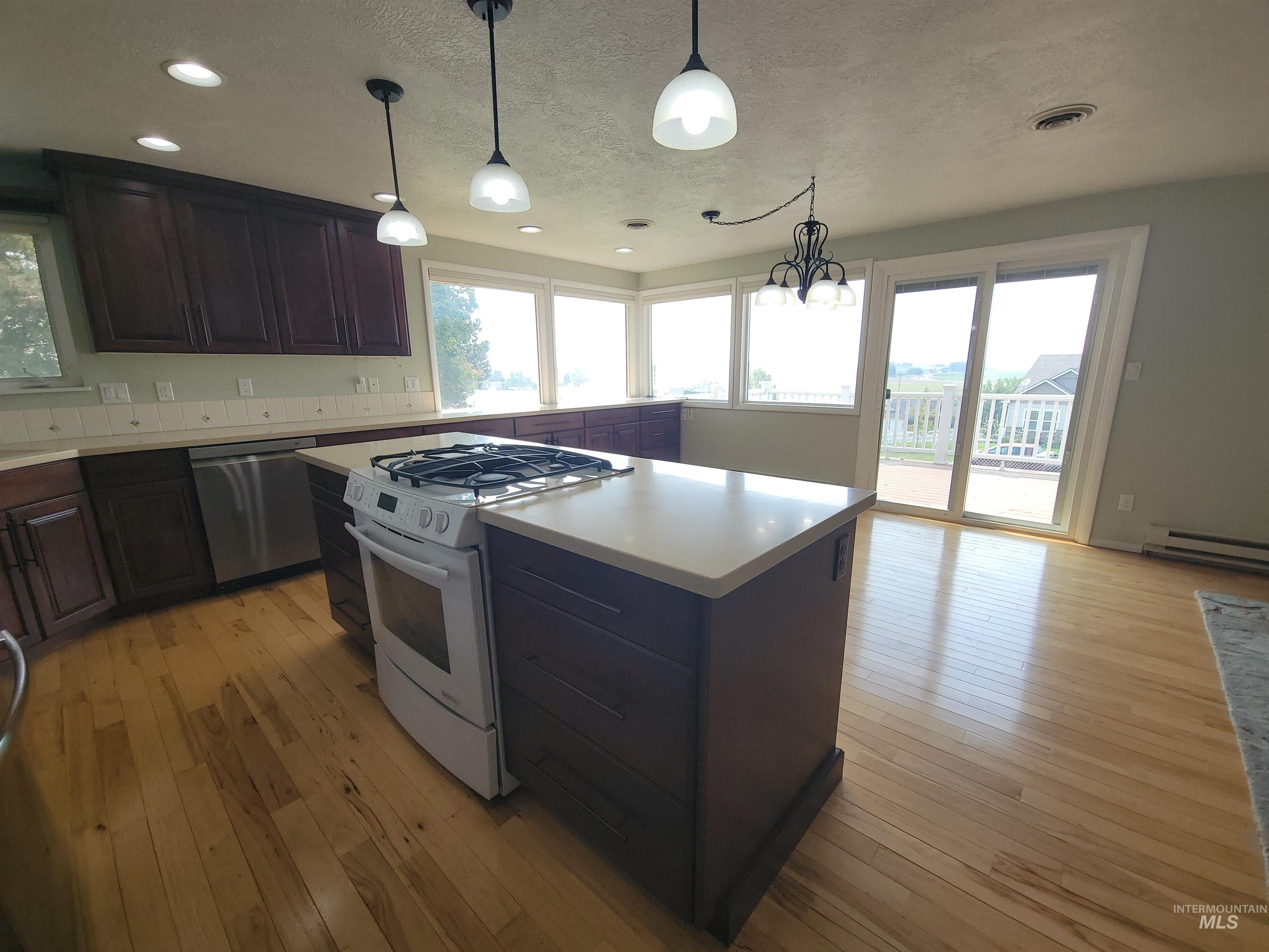 16658 Sage Acres Ln, Caldwell, Idaho 83607, 4 Bedrooms, 2.5 Bathrooms, Residential For Sale, Price $650,000, 98997347