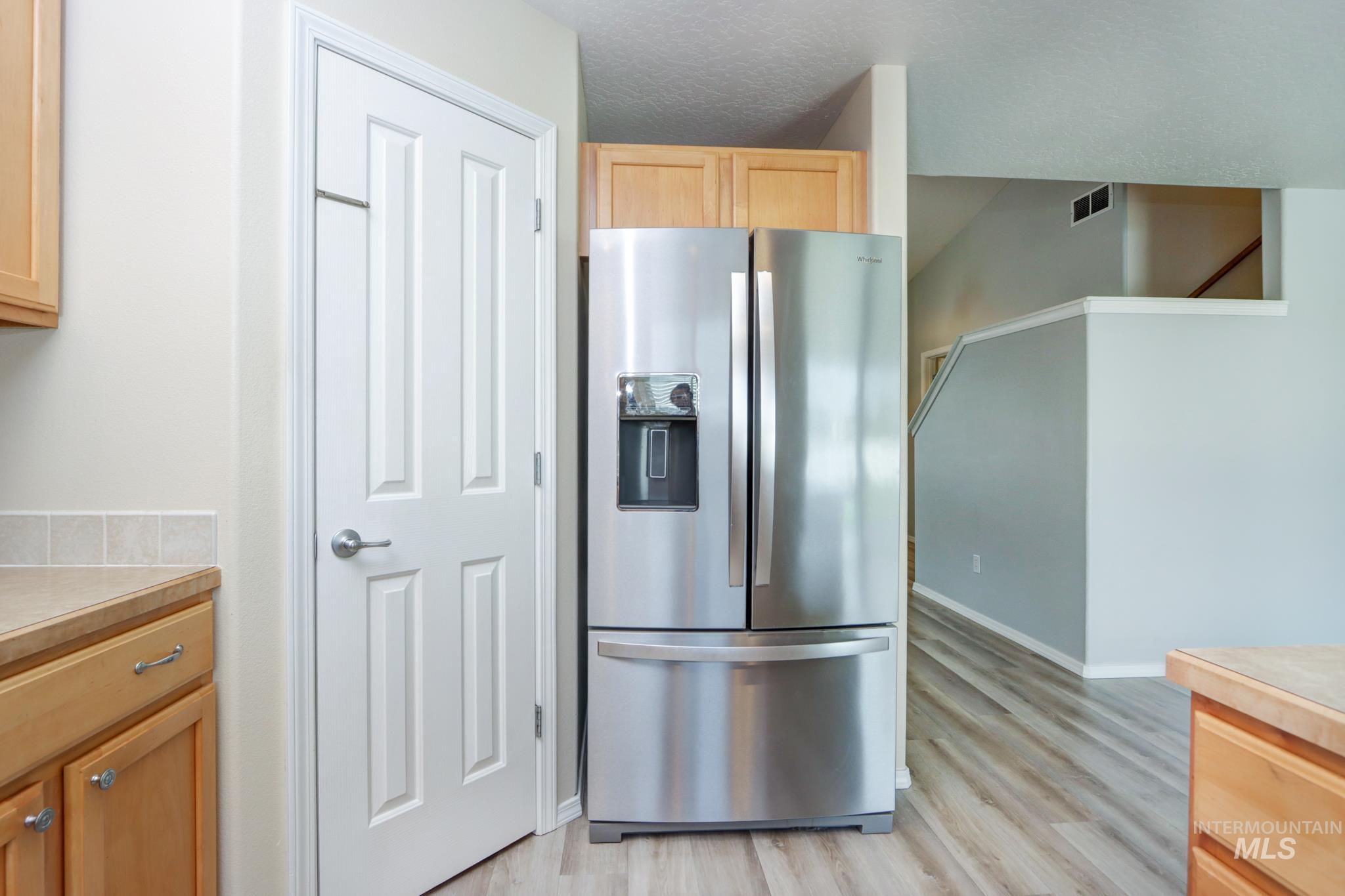 2976 W Wilder, Meridian, Idaho 83646, 4 Bedrooms, 2.5 Bathrooms, Residential For Sale, Price $469,000,MLS 98997349