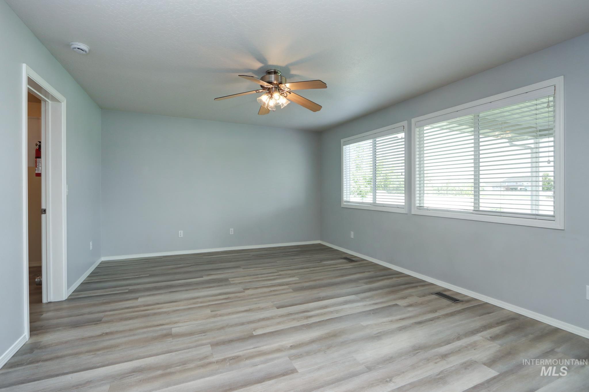 2976 W Wilder, Meridian, Idaho 83646, 4 Bedrooms, 2.5 Bathrooms, Residential For Sale, Price $469,000,MLS 98997349