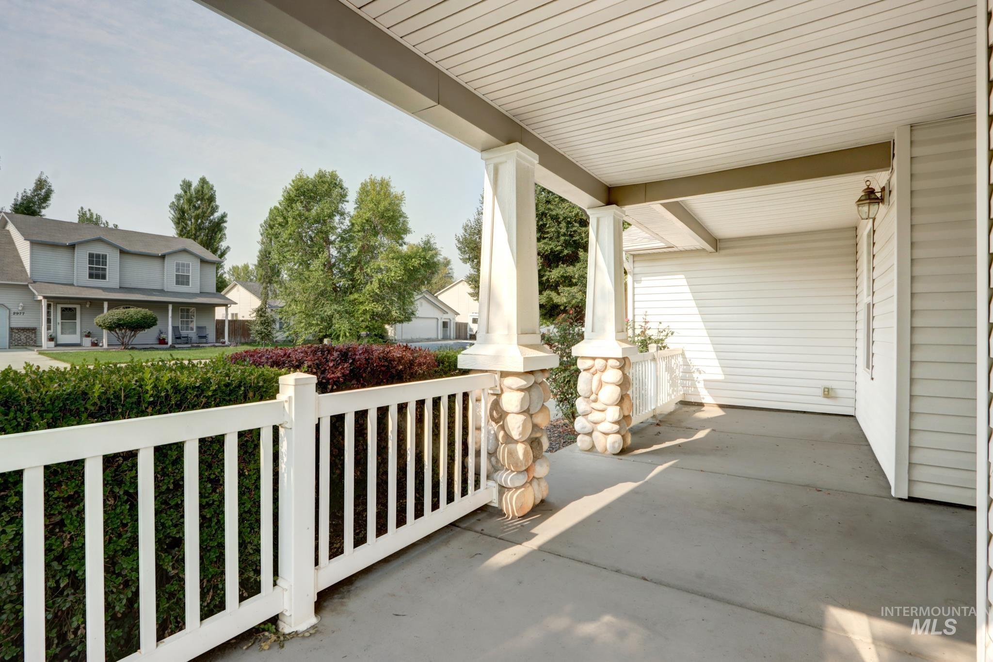 2976 W Wilder, Meridian, Idaho 83646, 4 Bedrooms, 2.5 Bathrooms, Residential For Sale, Price $469,000,MLS 98997349