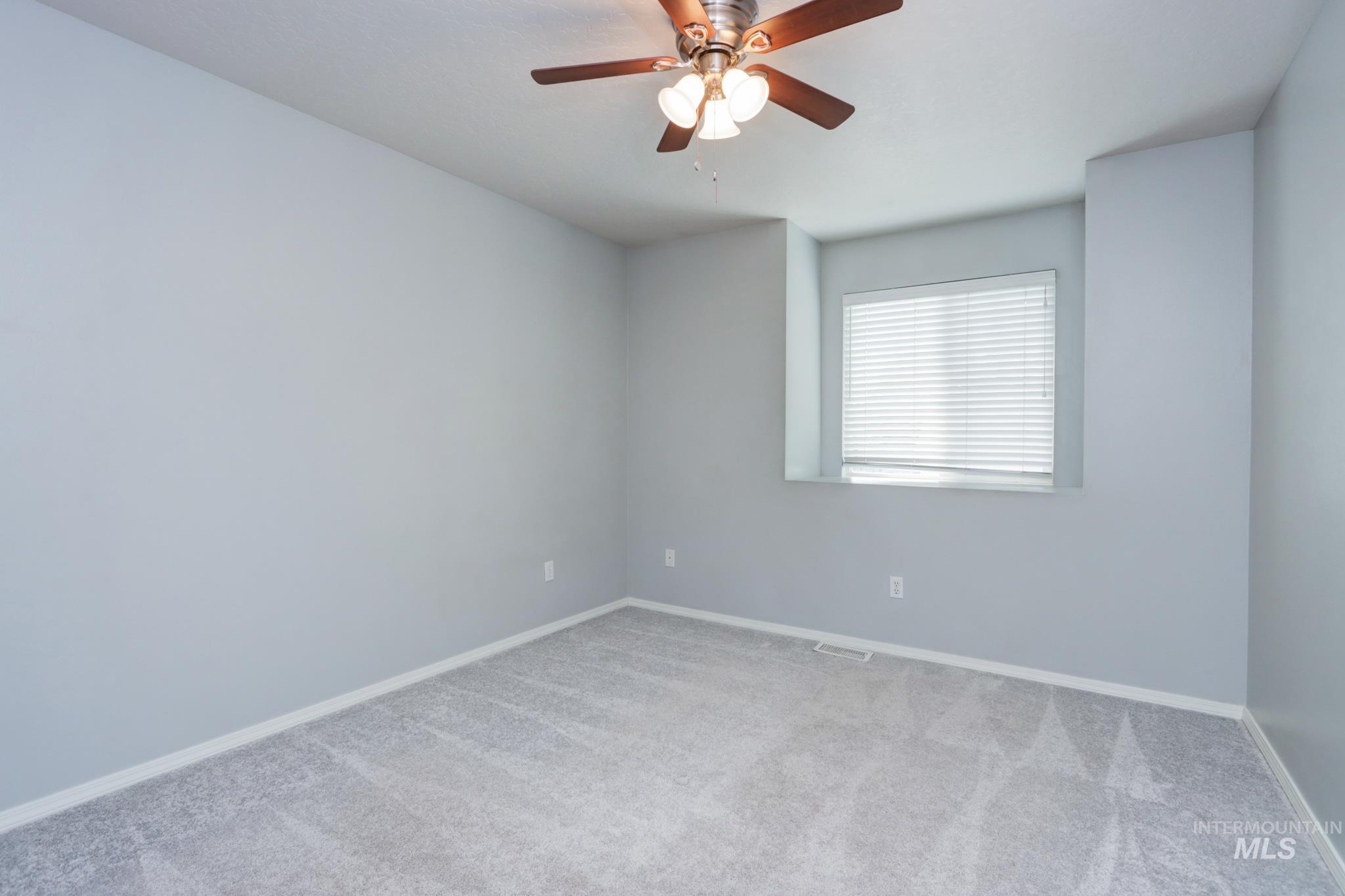2976 W Wilder, Meridian, Idaho 83646, 4 Bedrooms, 2.5 Bathrooms, Residential For Sale, Price $469,000,MLS 98997349