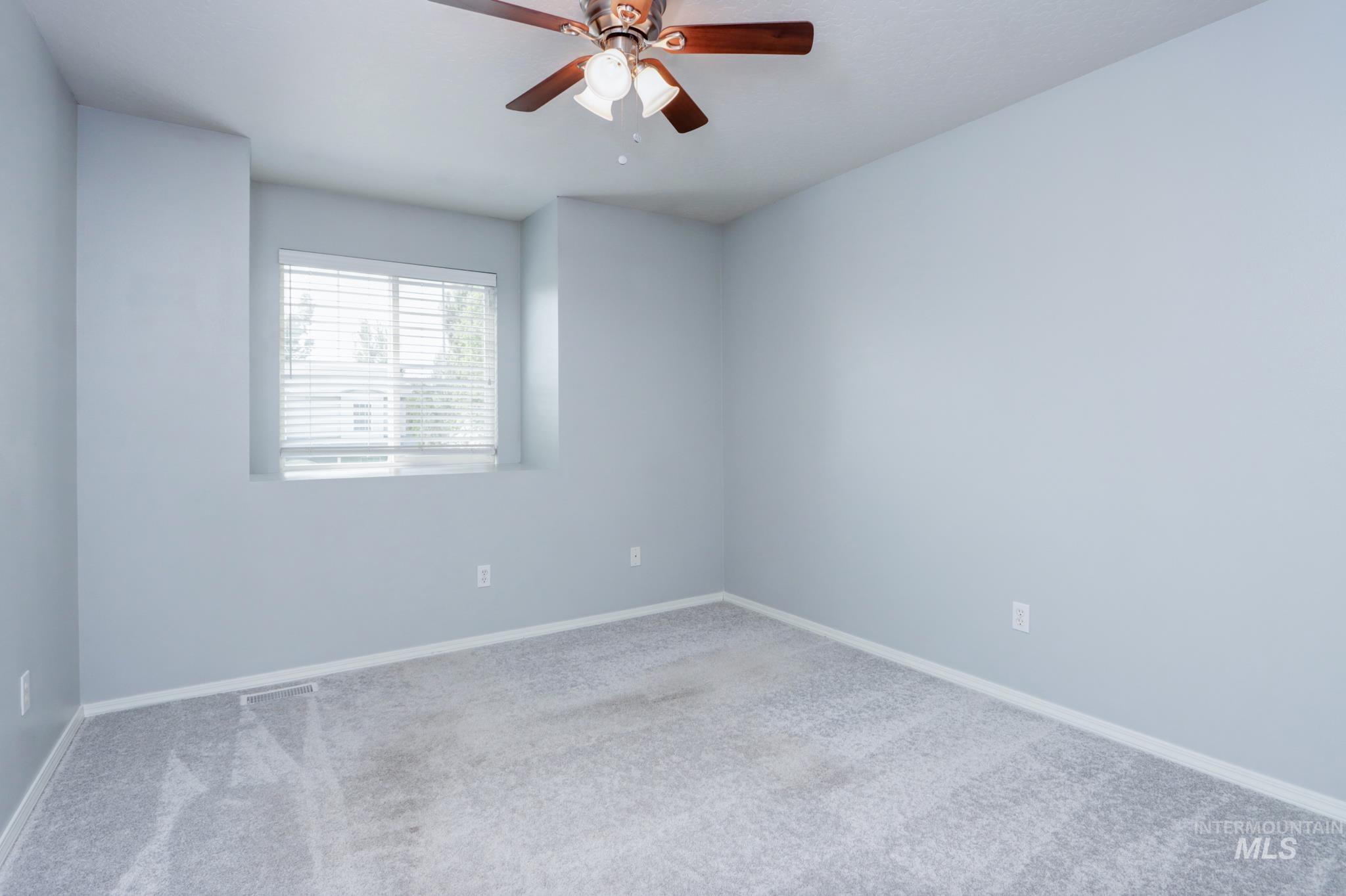 2976 W Wilder, Meridian, Idaho 83646, 4 Bedrooms, 2.5 Bathrooms, Residential For Sale, Price $469,000,MLS 98997349