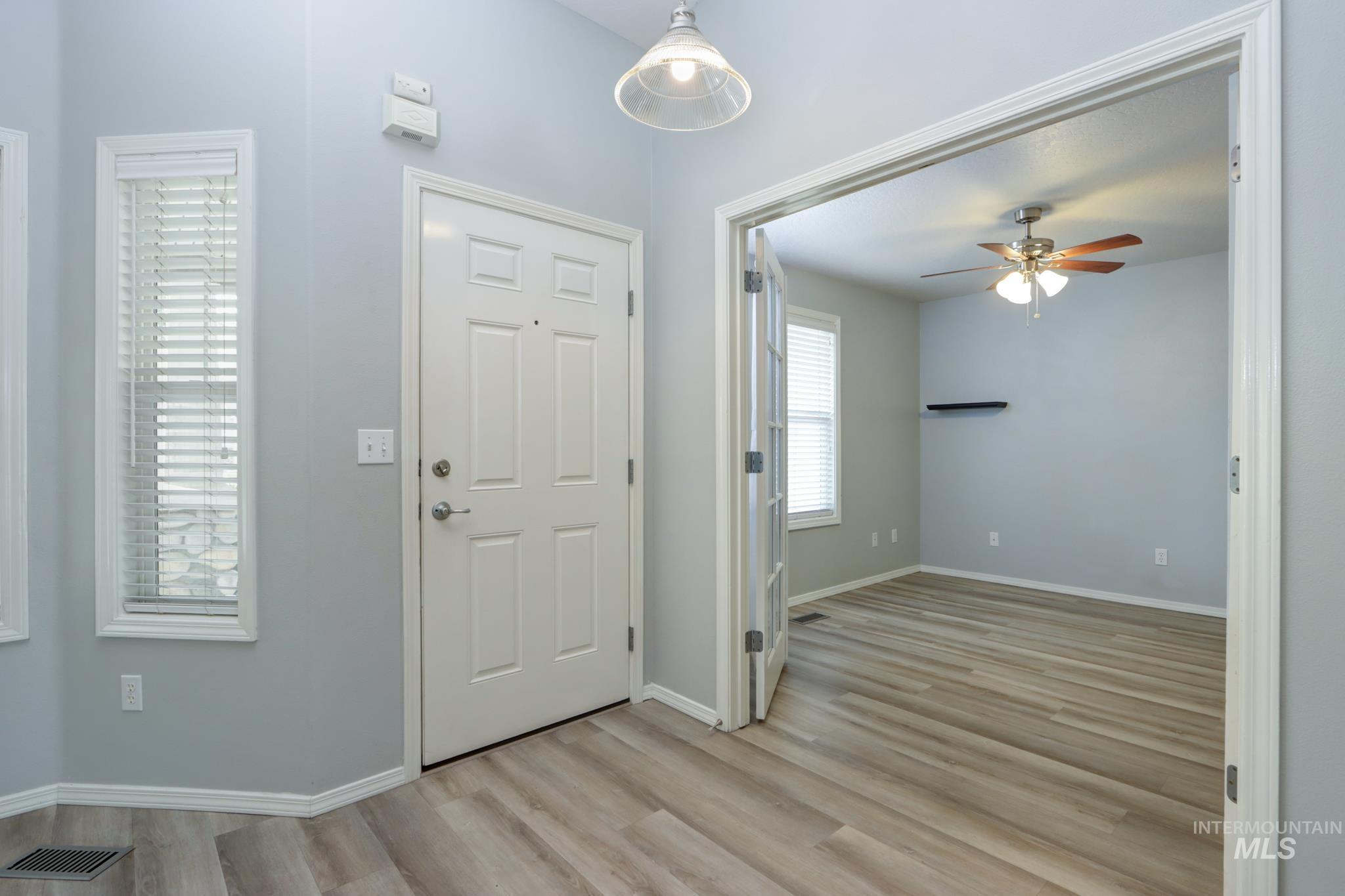 2976 W Wilder, Meridian, Idaho 83646, 4 Bedrooms, 2.5 Bathrooms, Residential For Sale, Price $469,000,MLS 98997349