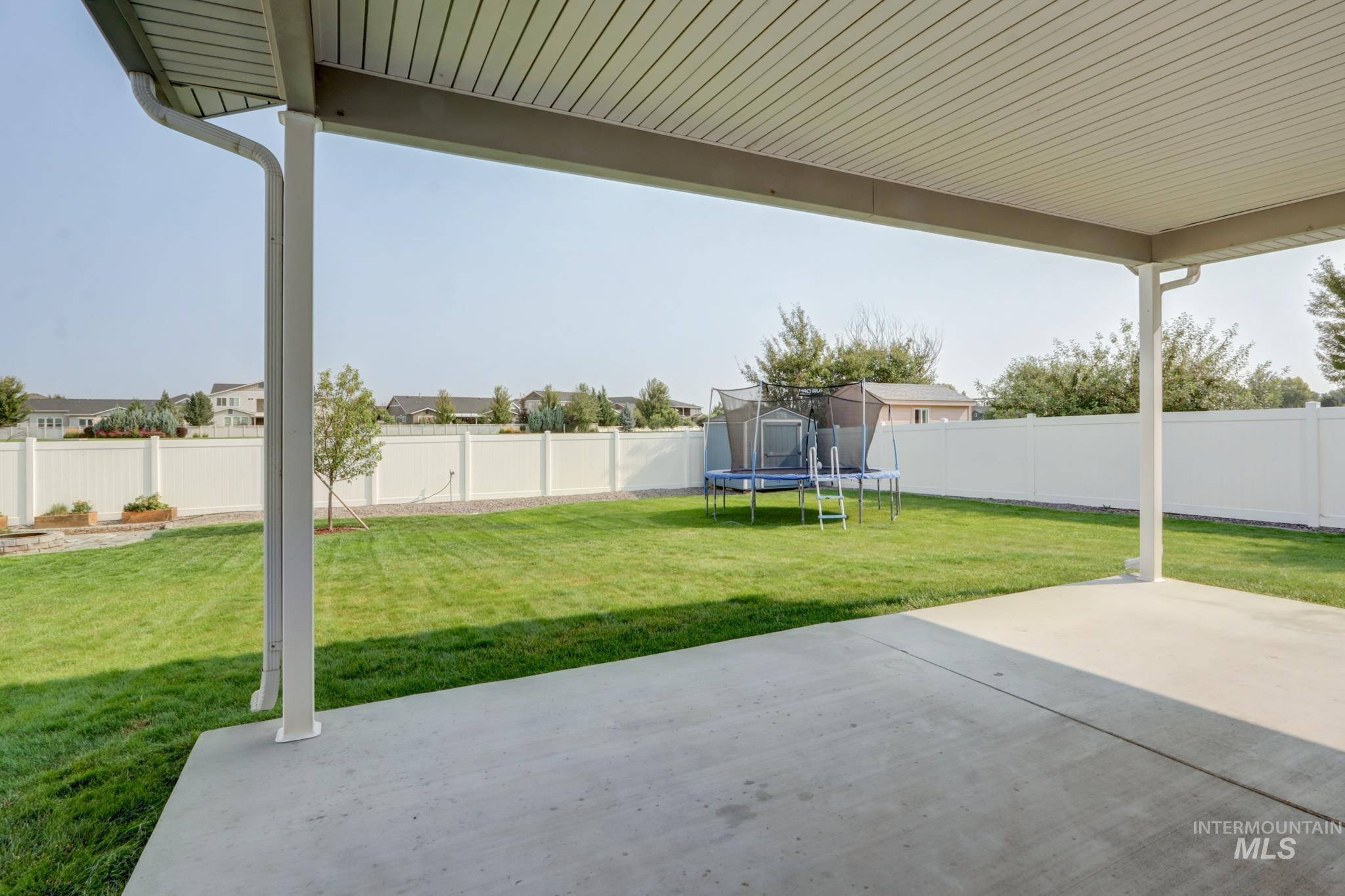 2976 W Wilder, Meridian, Idaho 83646, 4 Bedrooms, 2.5 Bathrooms, Residential For Sale, Price $469,000,MLS 98997349