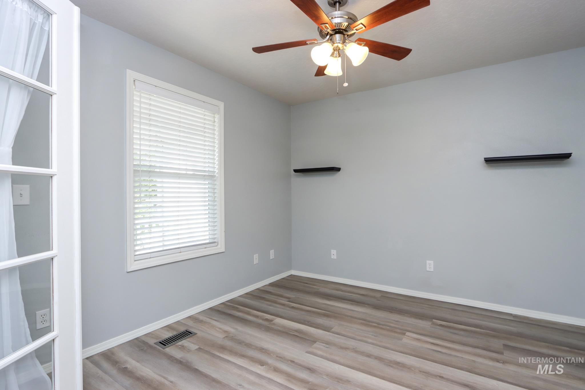 2976 W Wilder, Meridian, Idaho 83646, 4 Bedrooms, 2.5 Bathrooms, Residential For Sale, Price $469,000,MLS 98997349