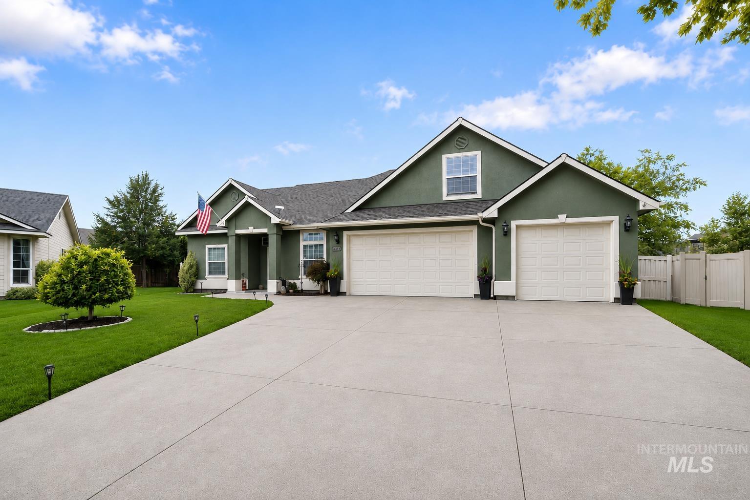 3471 E Beamer Court, Meridian, Idaho 83642, 4 Bedrooms, 3 Bathrooms, Residential For Sale, Price $649,900, 98997352