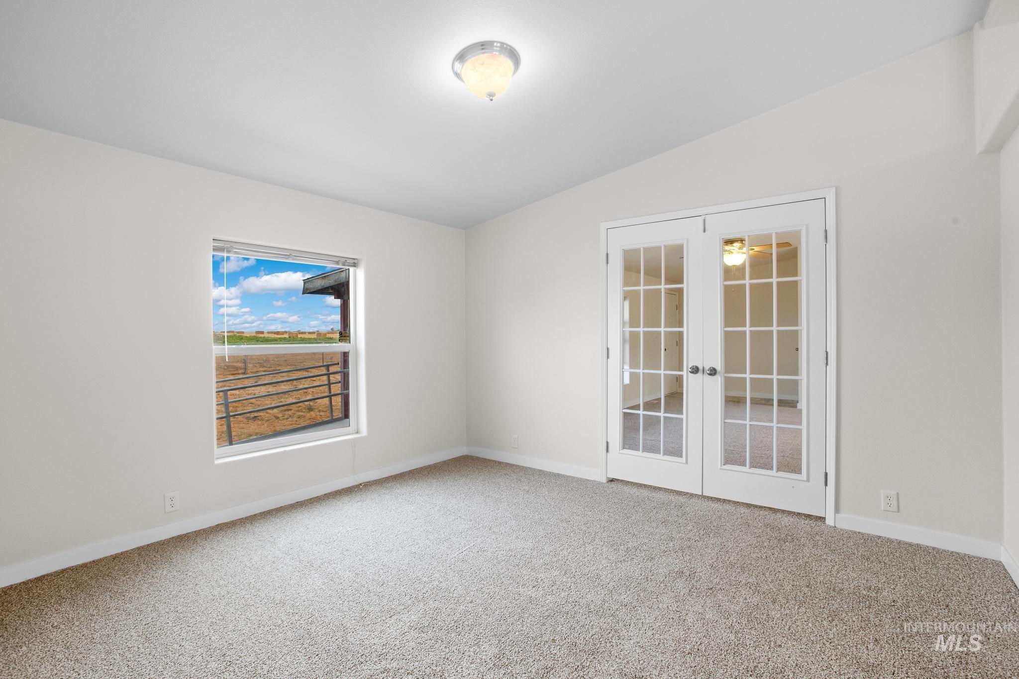 15190 Oasis Rd, Caldwell, Idaho 83607, 3 Bedrooms, 2 Bathrooms, Residential For Sale, Price $349,900,MLS 98997357